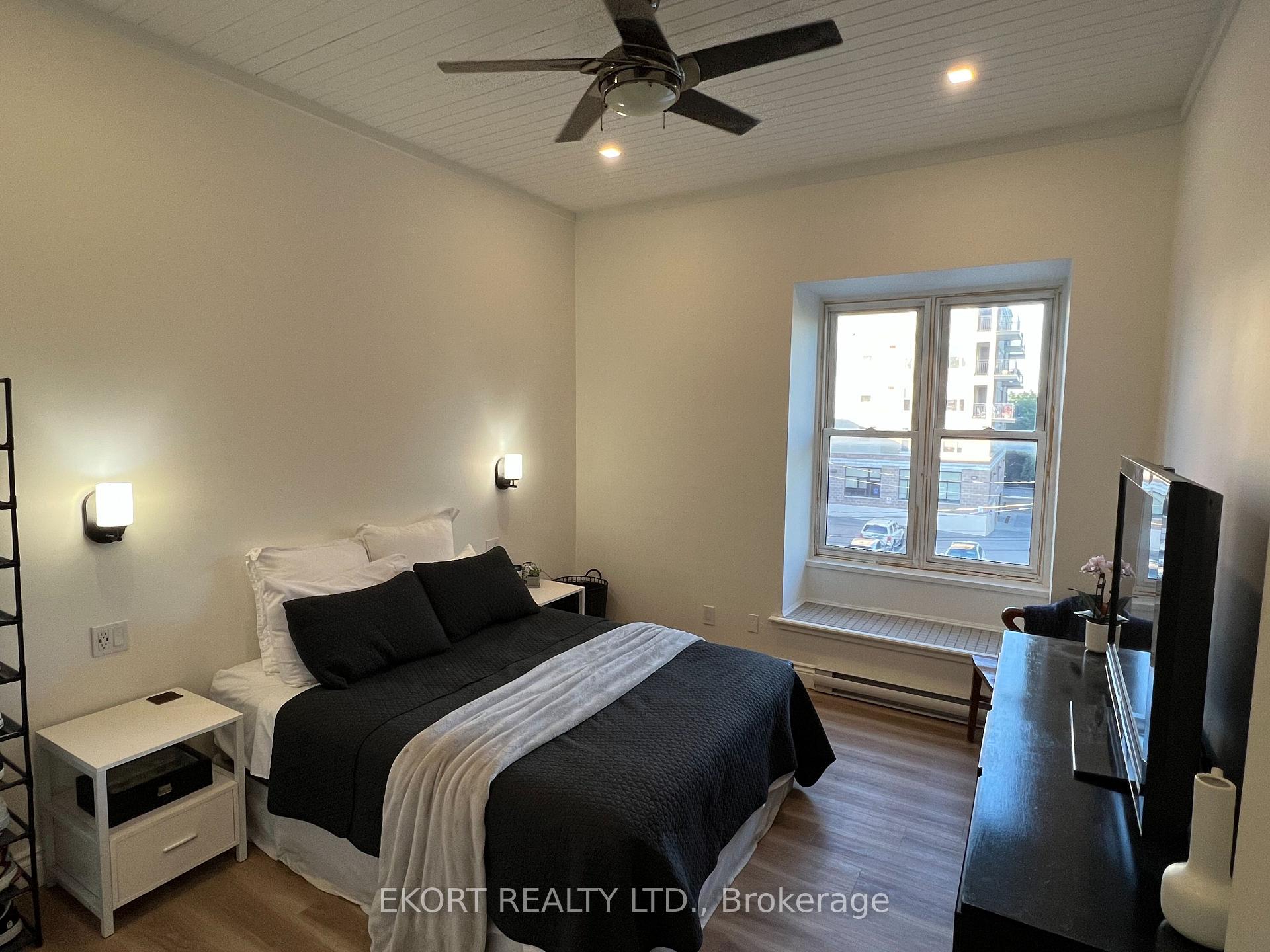 Photo 11 of Unit 10, 254 Main Street, Prince Edward County, Picton Ward — HOMEH