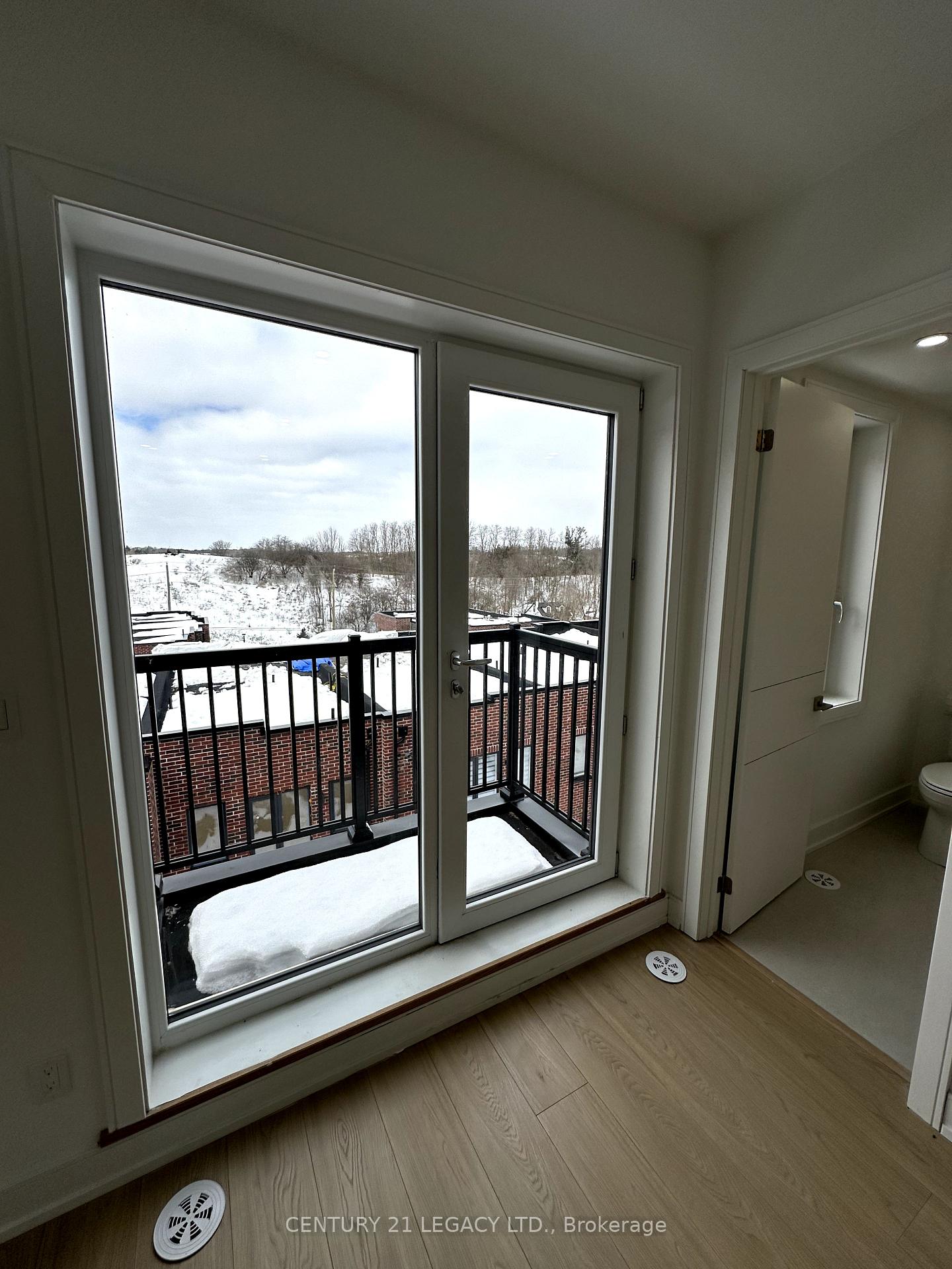 Photo 26 of 45 Desiree Place, Caledon, Bolton West — HOMEH