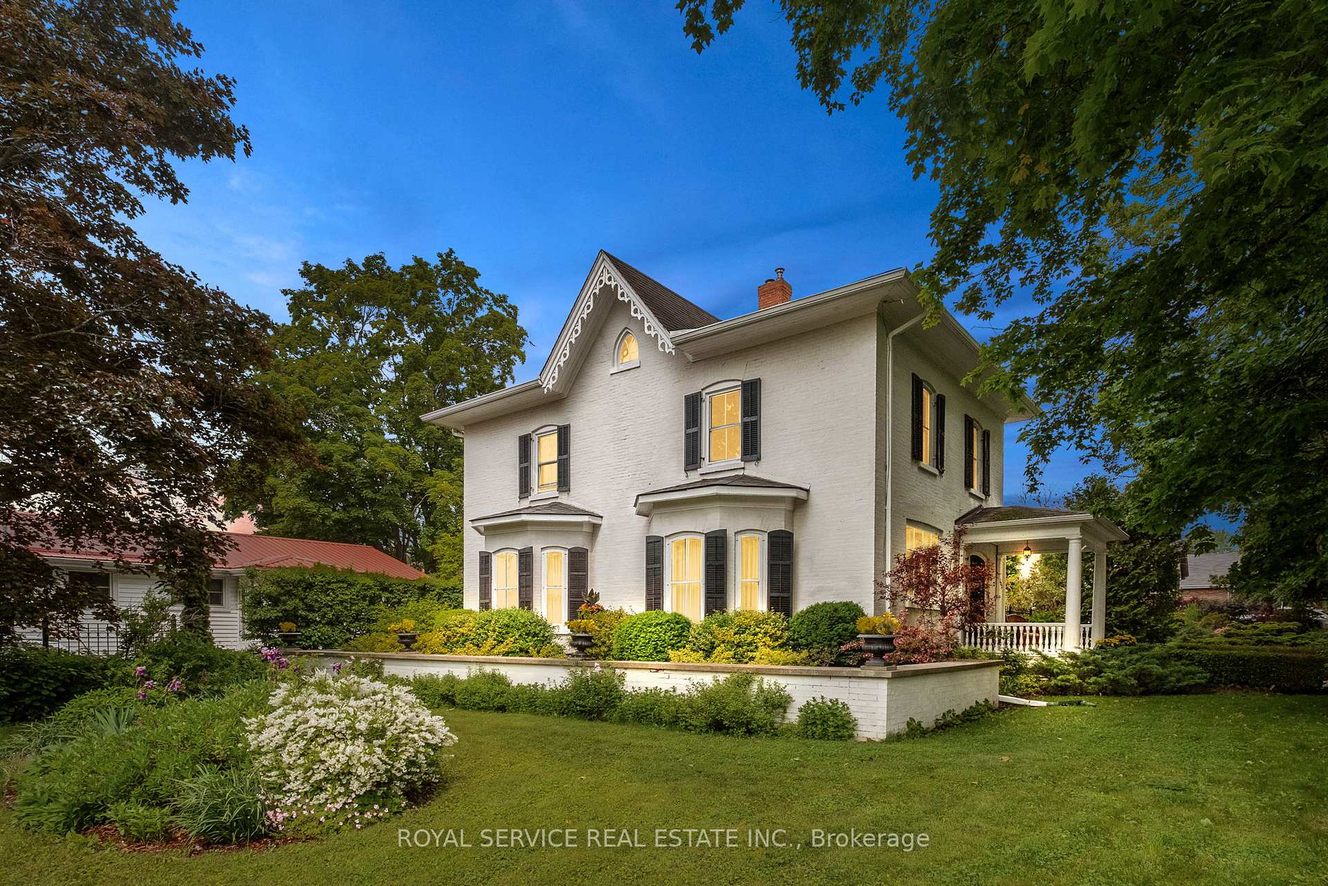 Photo 2 of 303 Henry Street, Cobourg — HOMEH