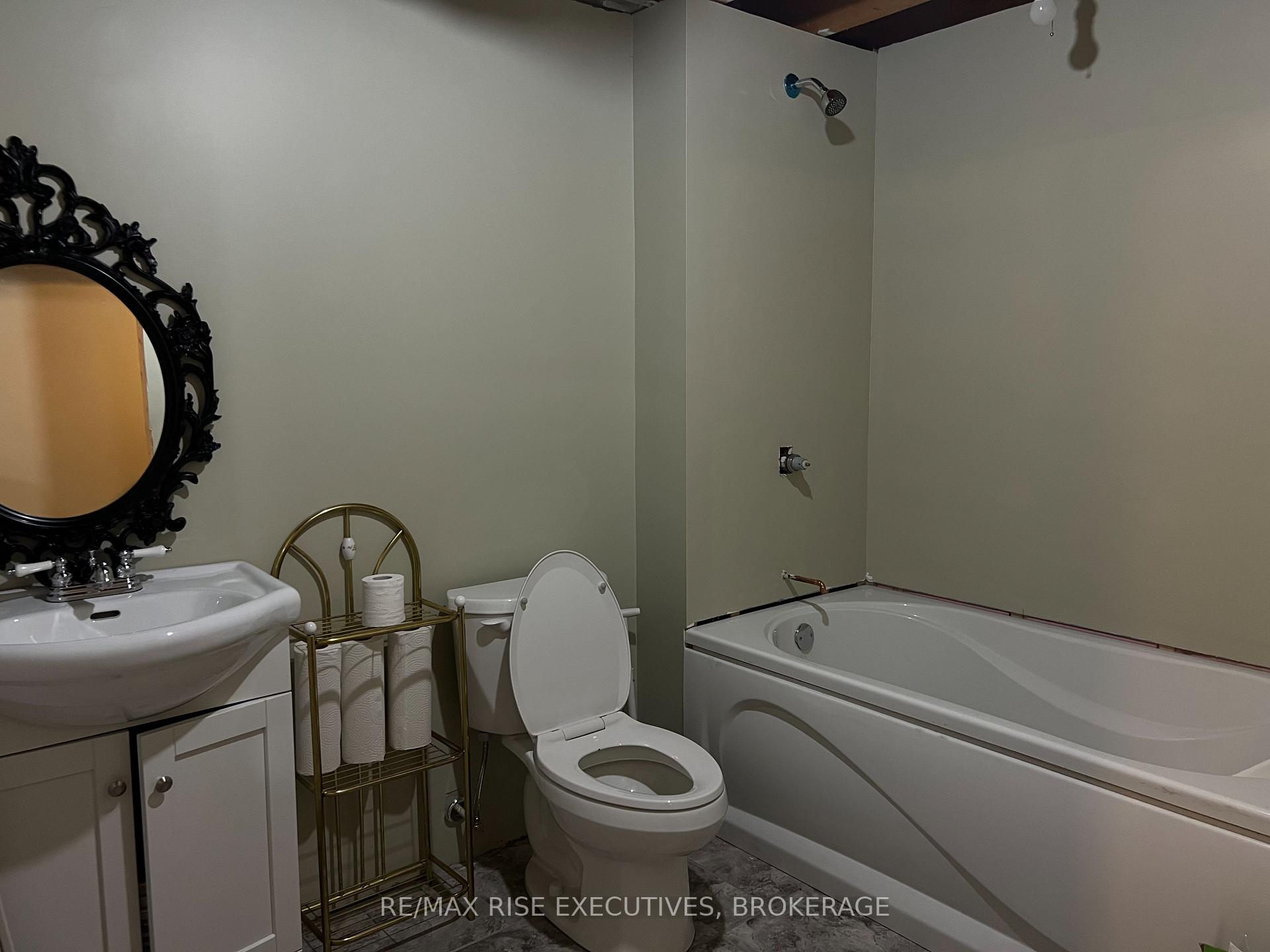 Photo 19 of 1002 School House Road, Central Frontenac, Frontenac Centre — HOMEH