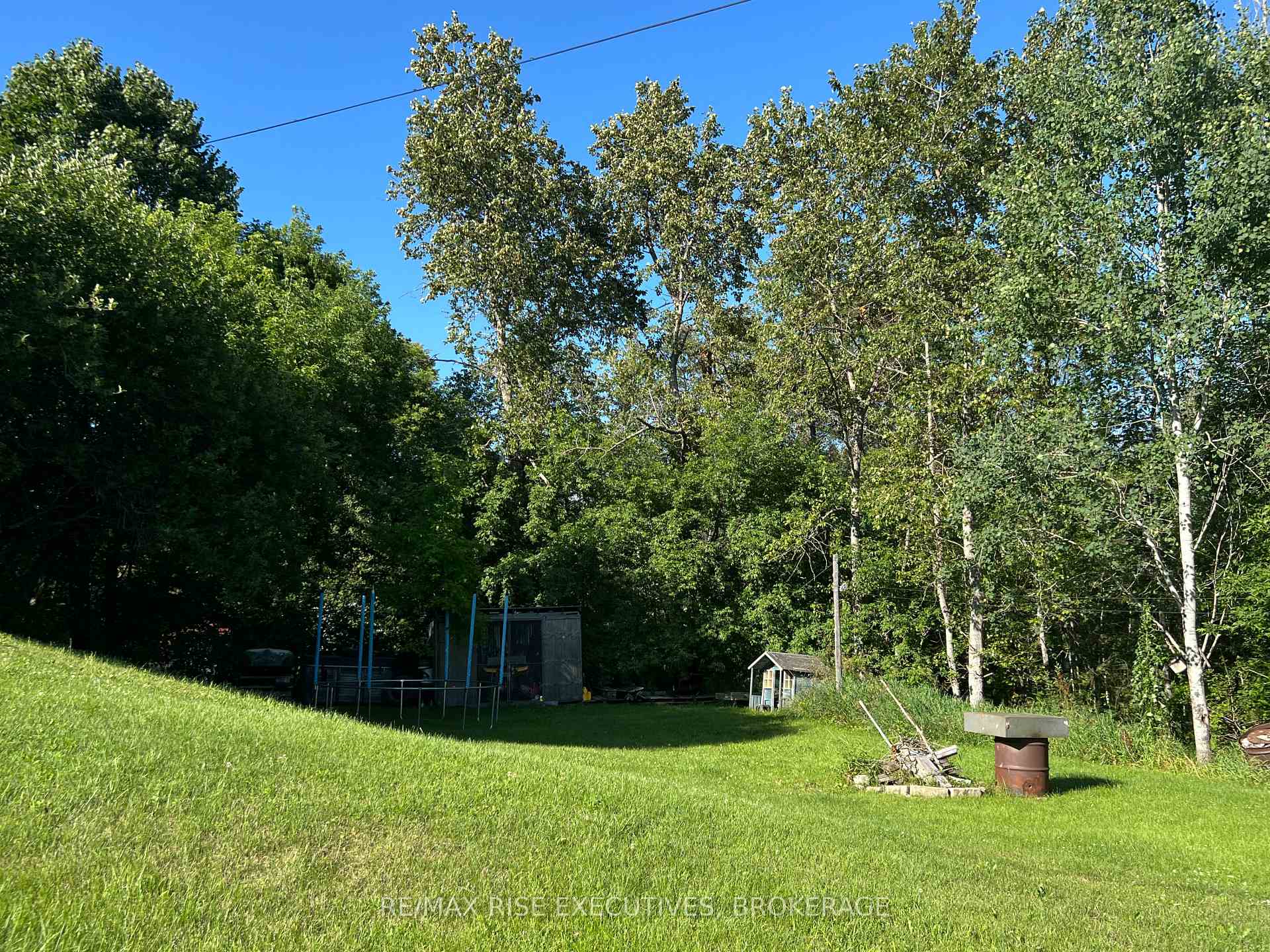 Photo 22 of 1002 School House Road, Central Frontenac, Frontenac Centre — HOMEH