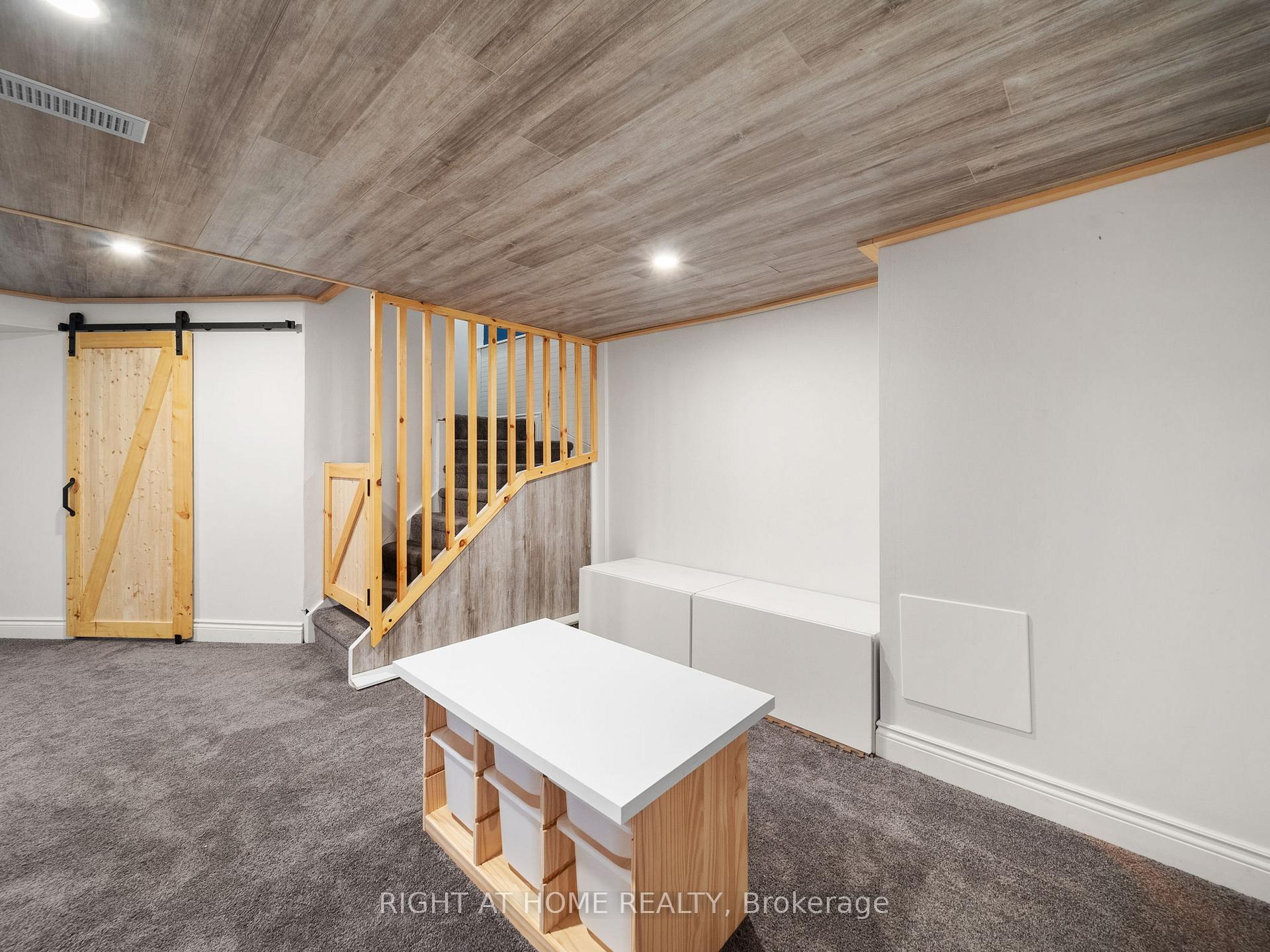 Photo 25 of 58 Delaney Crescent, Barrie, Northwest — HOMEH