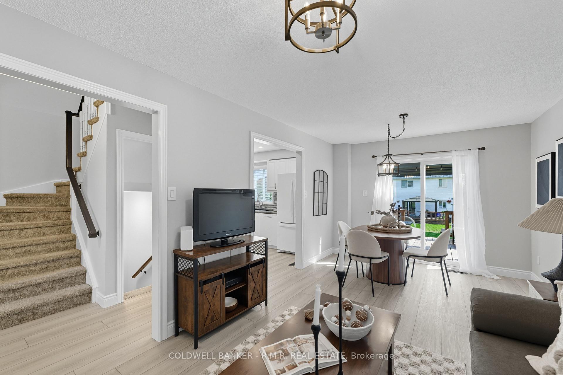 Photo 10 of 5 Tucker Road, Clarington, Bowmanville — HOMEH