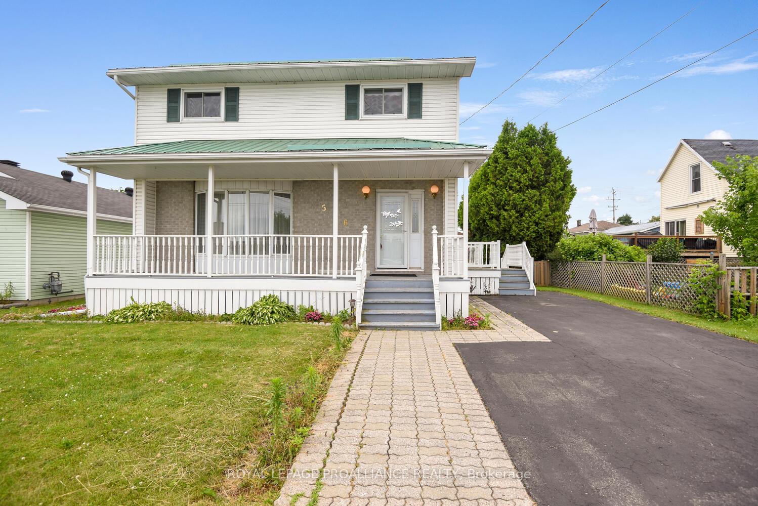 Photo 1 of 556 Middle Street, Edwardsburgh/Cardinal, Town of Cardinal — HOMEH