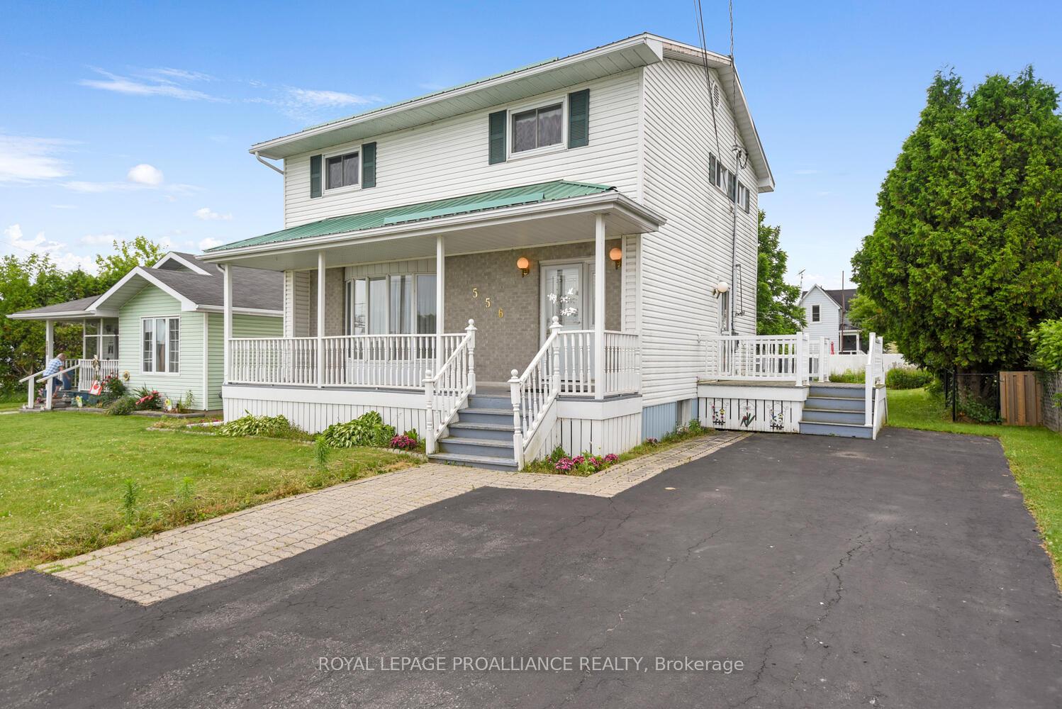 Photo 2 of 556 Middle Street, Edwardsburgh/Cardinal, Town of Cardinal — HOMEH