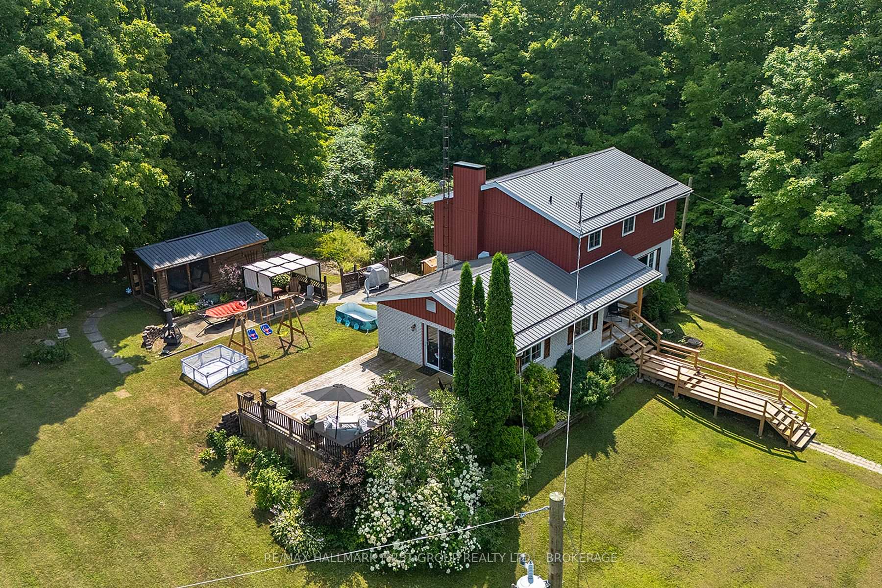 Photo 1 of 1086 Moon Road, Central Frontenac, Frontenac Centre — HOMEH