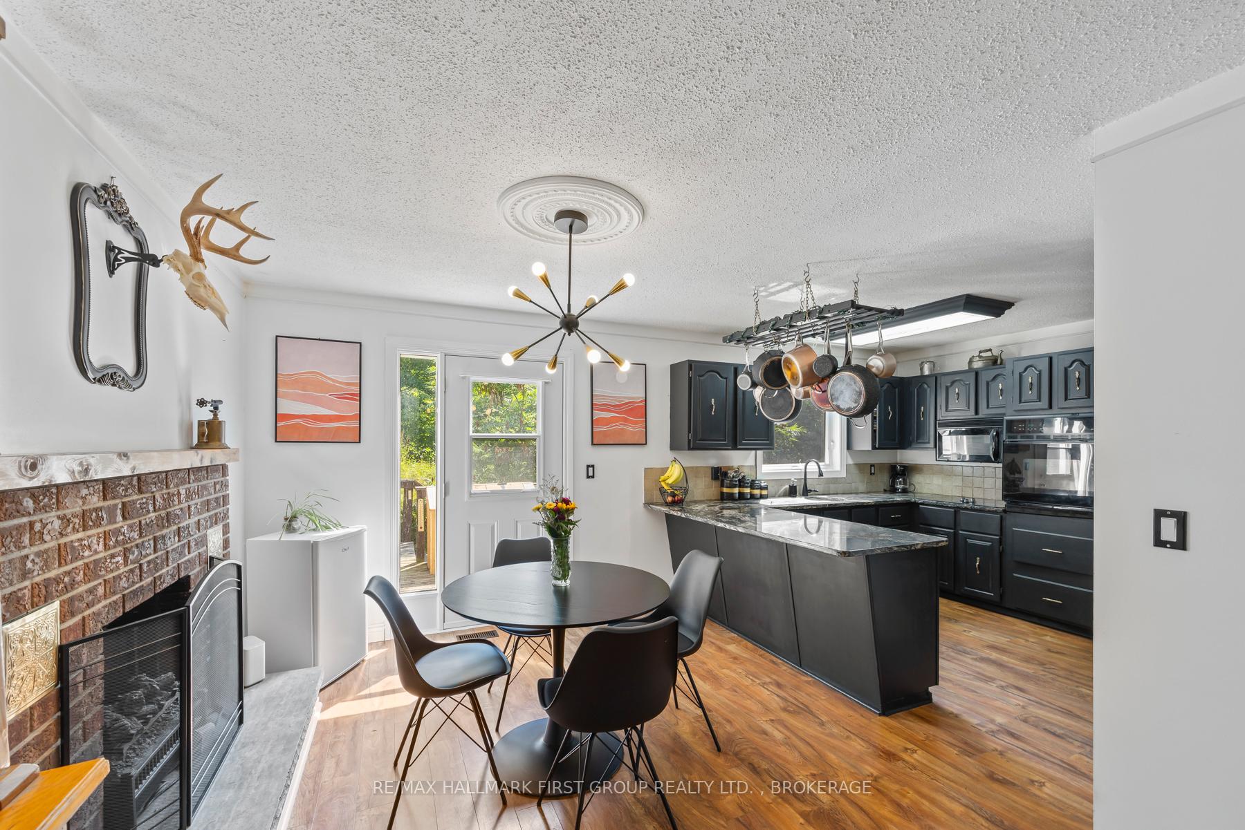Photo 7 of 1086 Moon Road, Central Frontenac, Frontenac Centre — HOMEH