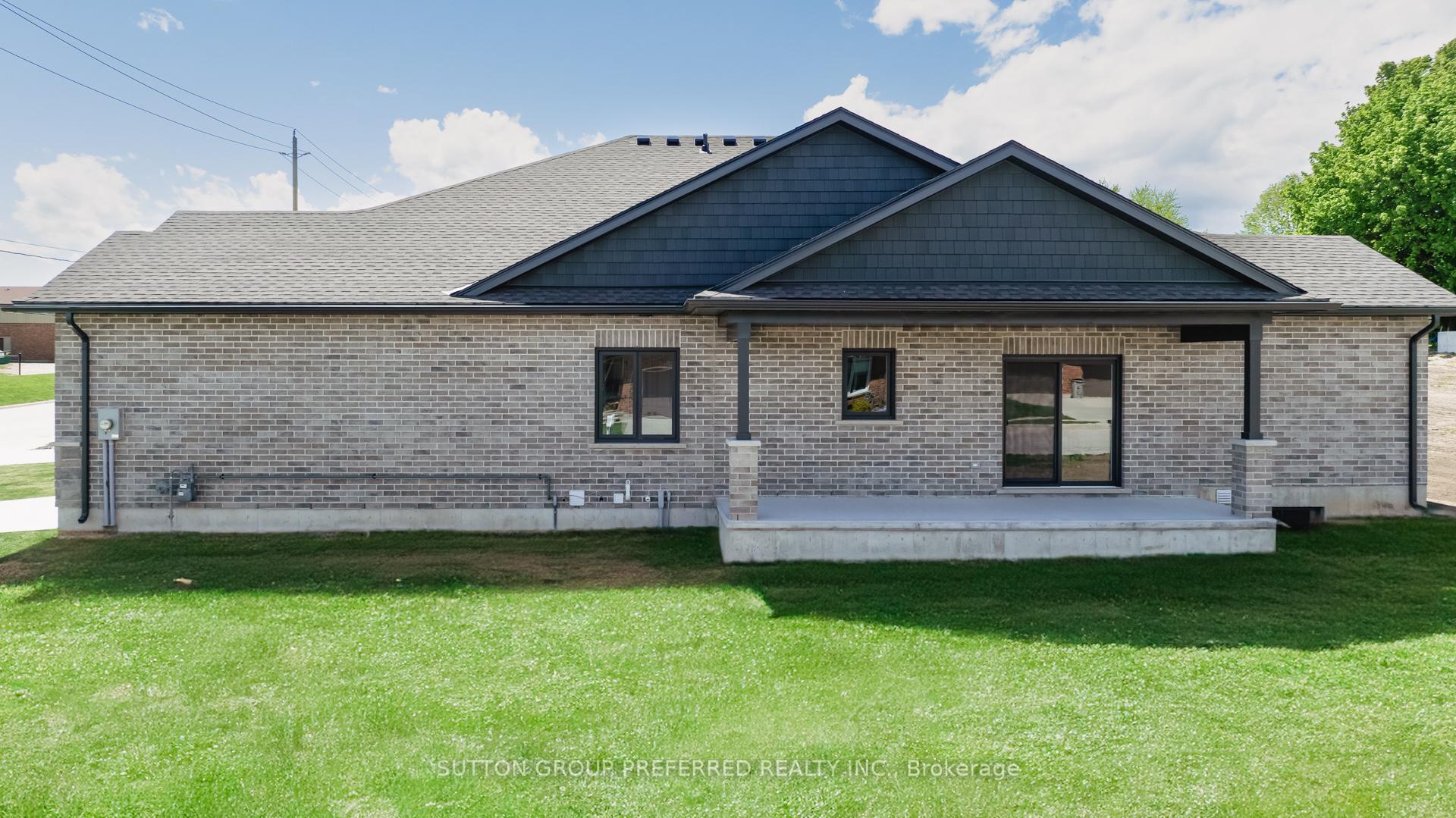 Photo 3 of 238 Beech Street, Central Huron, Clinton — HOMEH