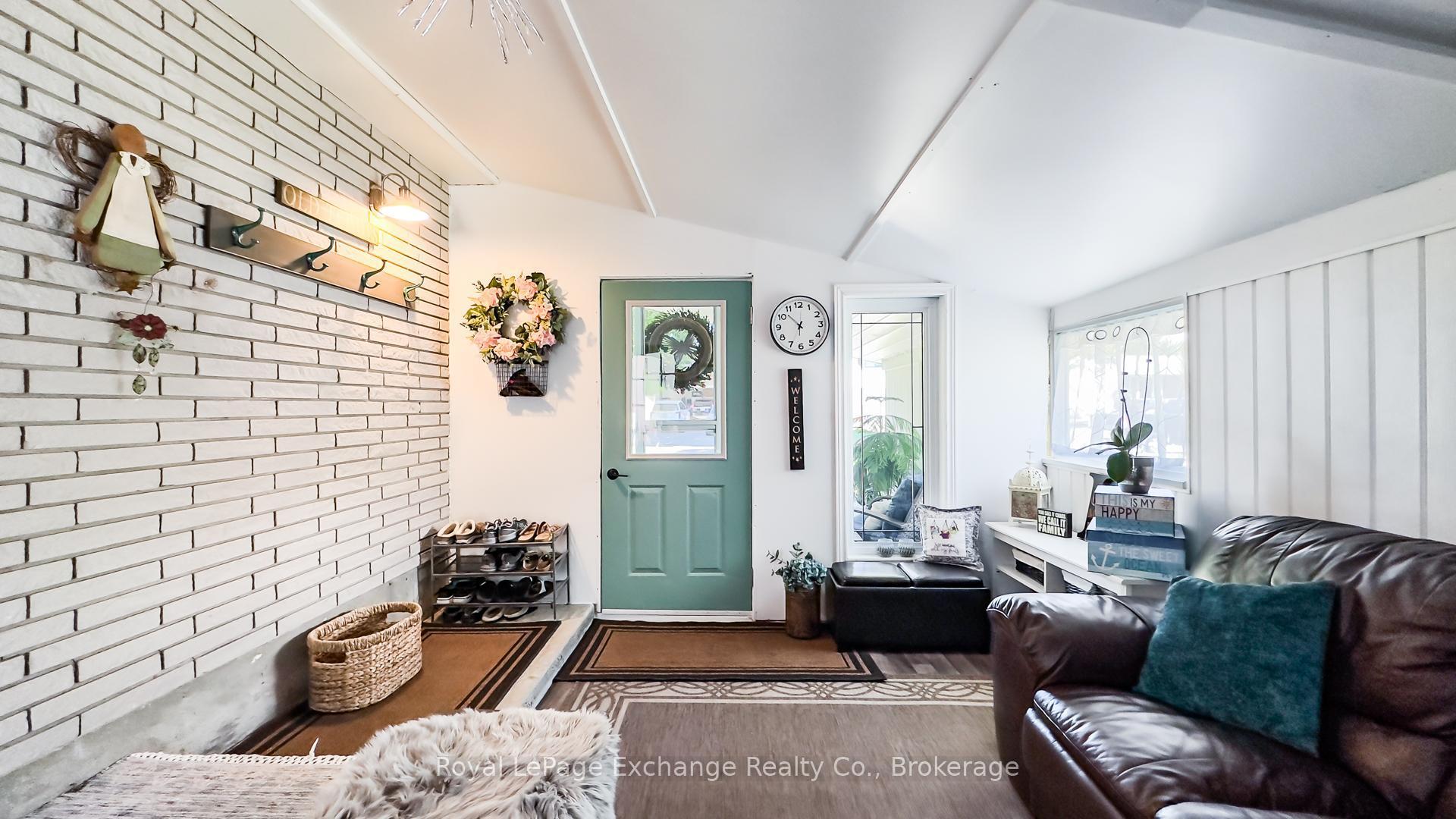 Photo 35 of 239 Mary Street, Goderich, Goderich (Town) — HOMEH