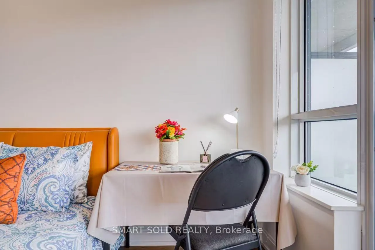 Photo 5 of Unit D 208, 38 Gandhi Lane, Markham, Commerce Valley — HOMEH