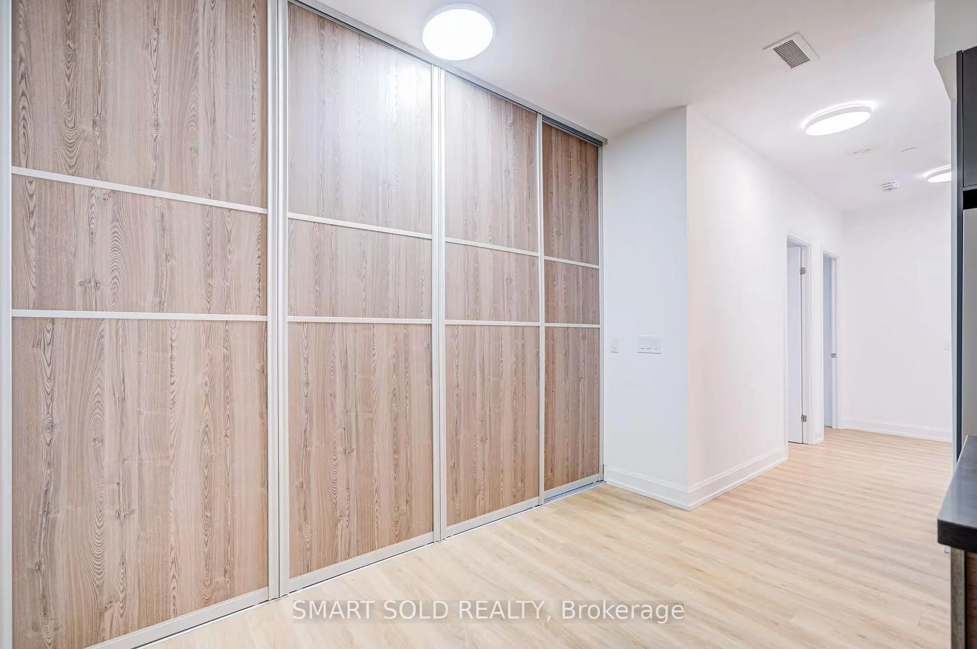 Photo 13 of Unit D 208, 38 Gandhi Lane, Markham, Commerce Valley — HOMEH