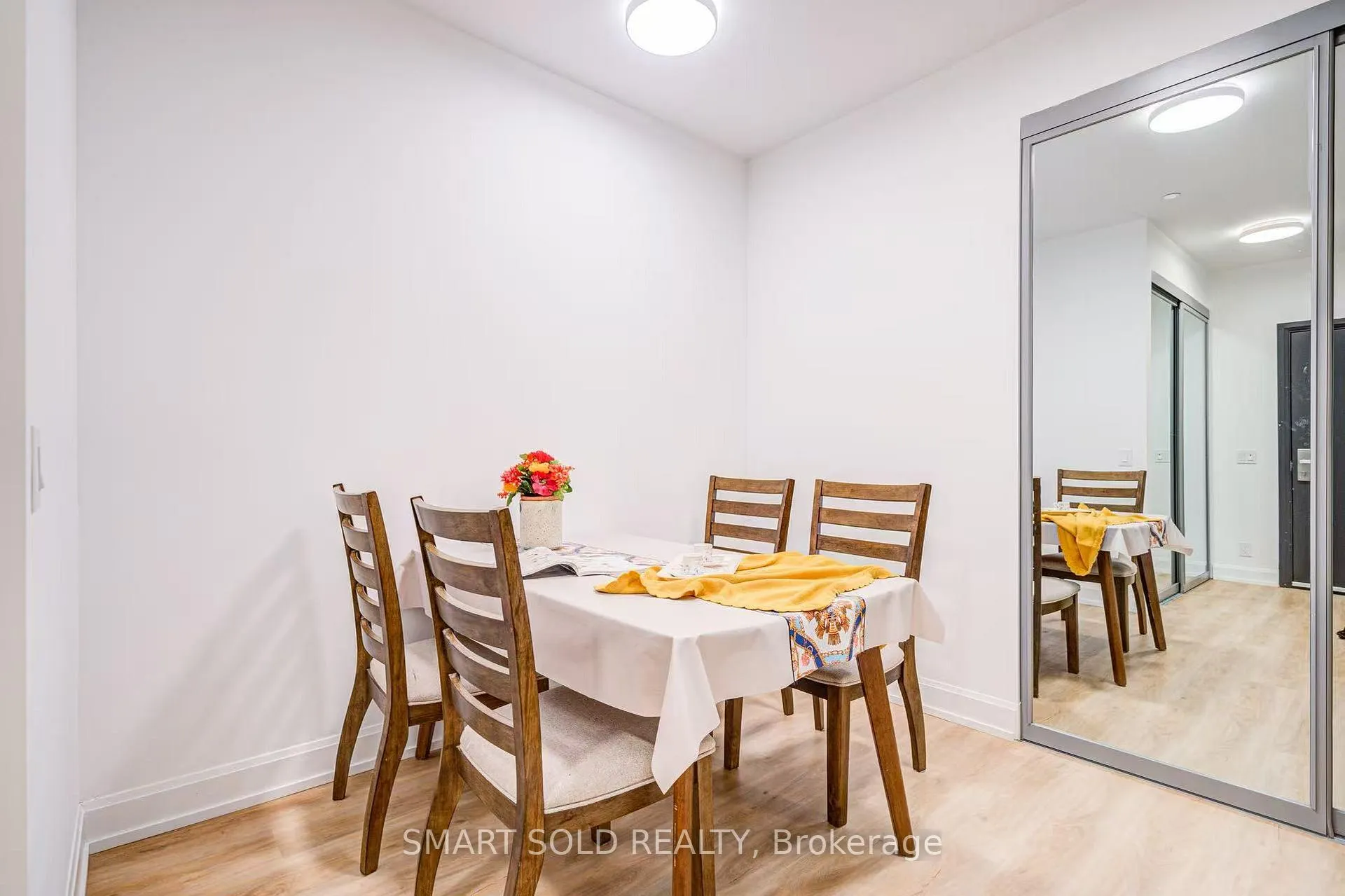 Photo 17 of Unit D 208, 38 Gandhi Lane, Markham, Commerce Valley — HOMEH