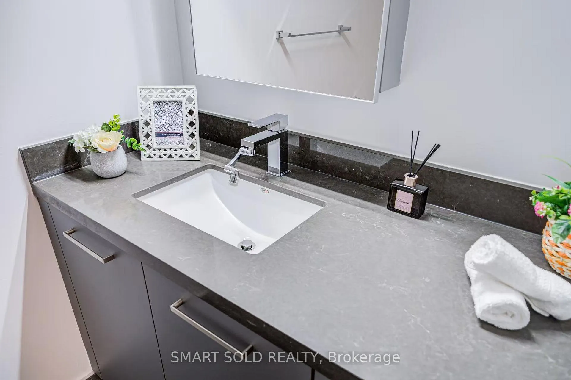 Photo 19 of Unit D 208, 38 Gandhi Lane, Markham, Commerce Valley — HOMEH