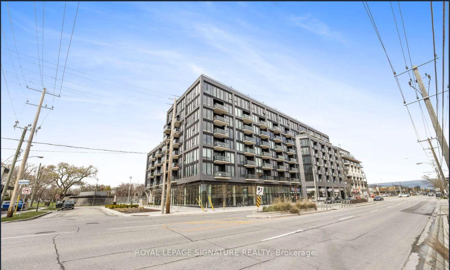 Front of Unit 411, 7 Smith Crescent