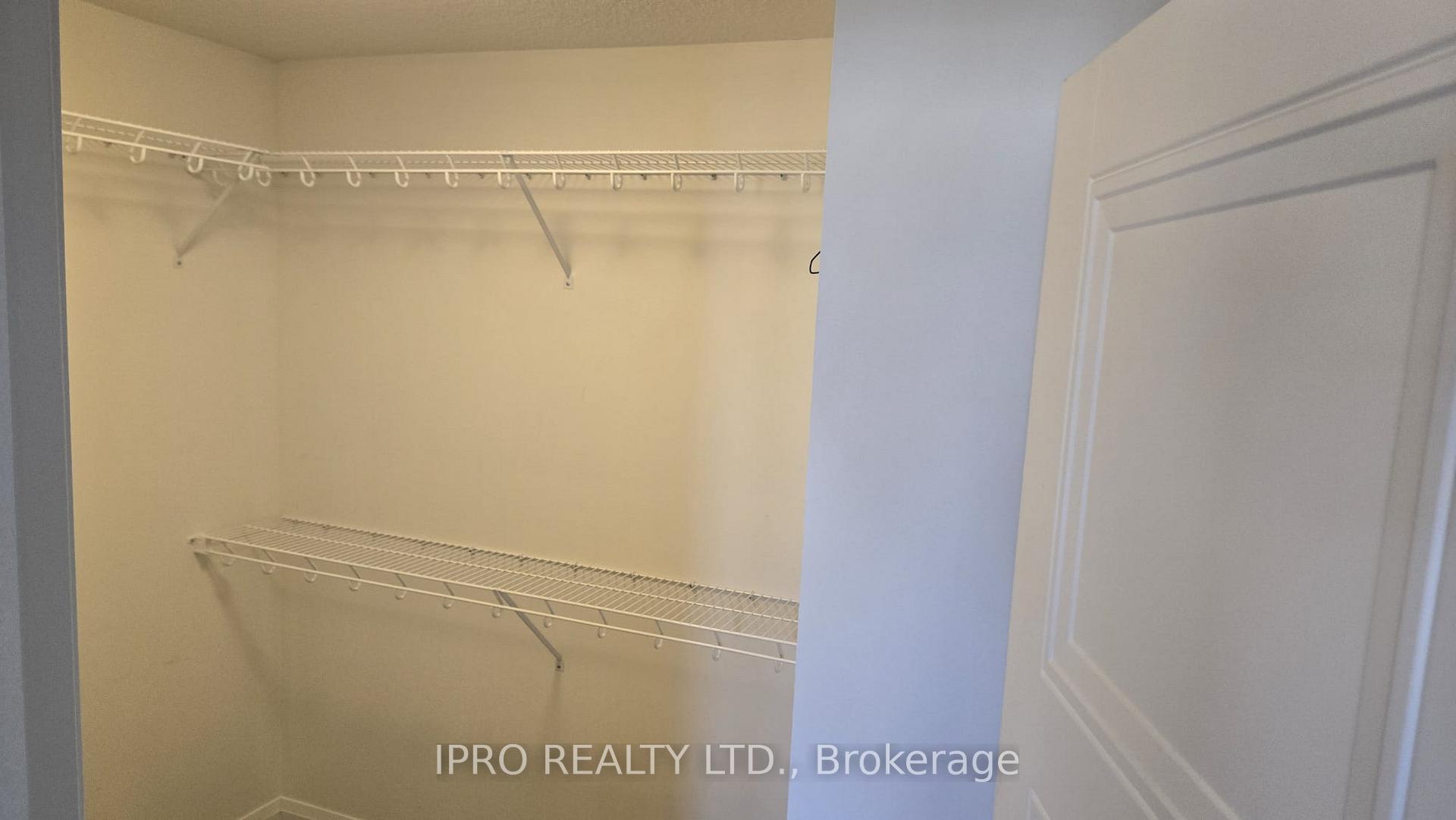 Photo 11 of Unit 5, 1 Miller Drive, Lucan Biddulph, Lucan — HOMEH