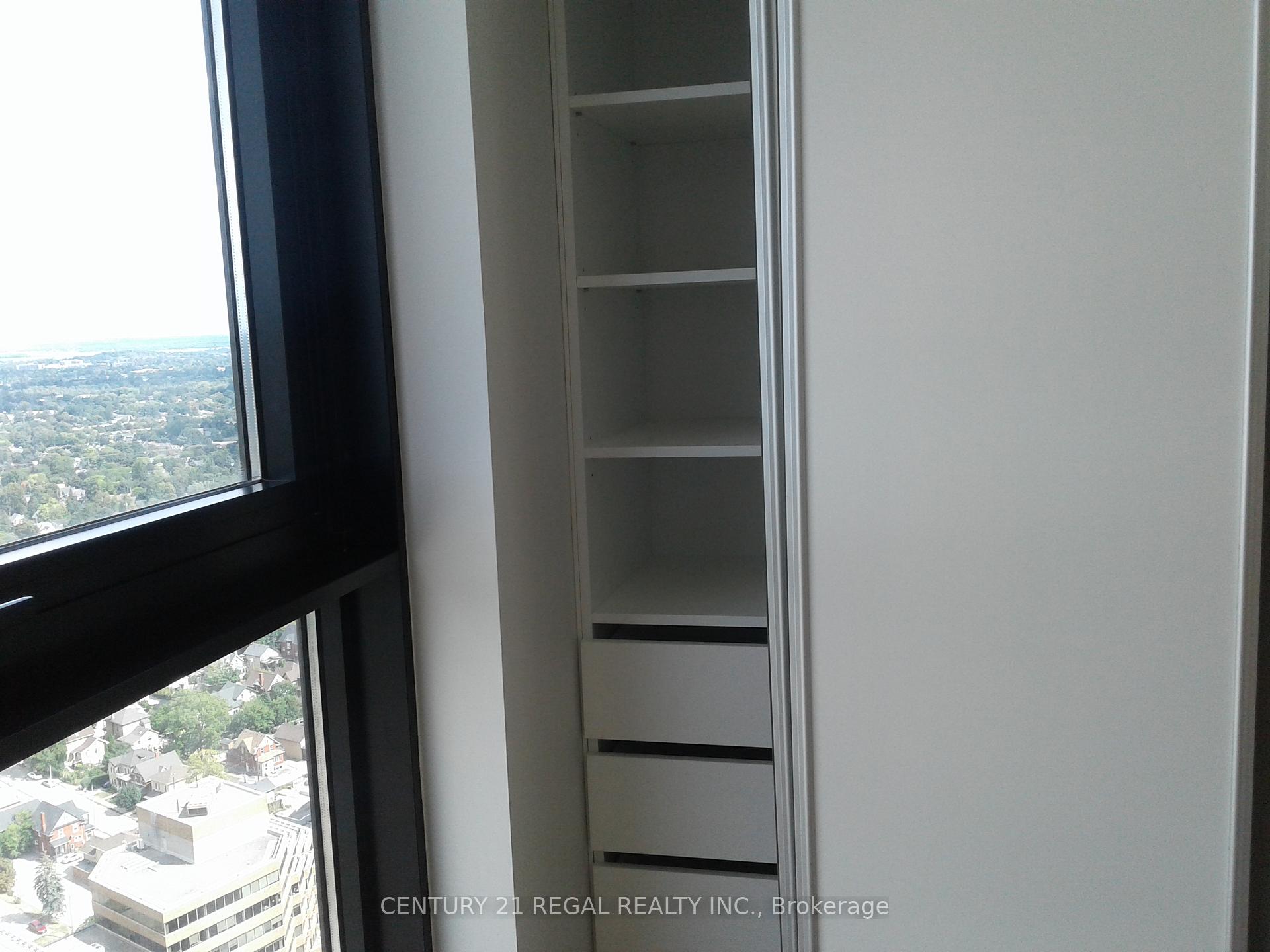 Photo 11 of Unit 3707, 60 Frederick Street, Kitchener, City Commercial Core — HOMEH