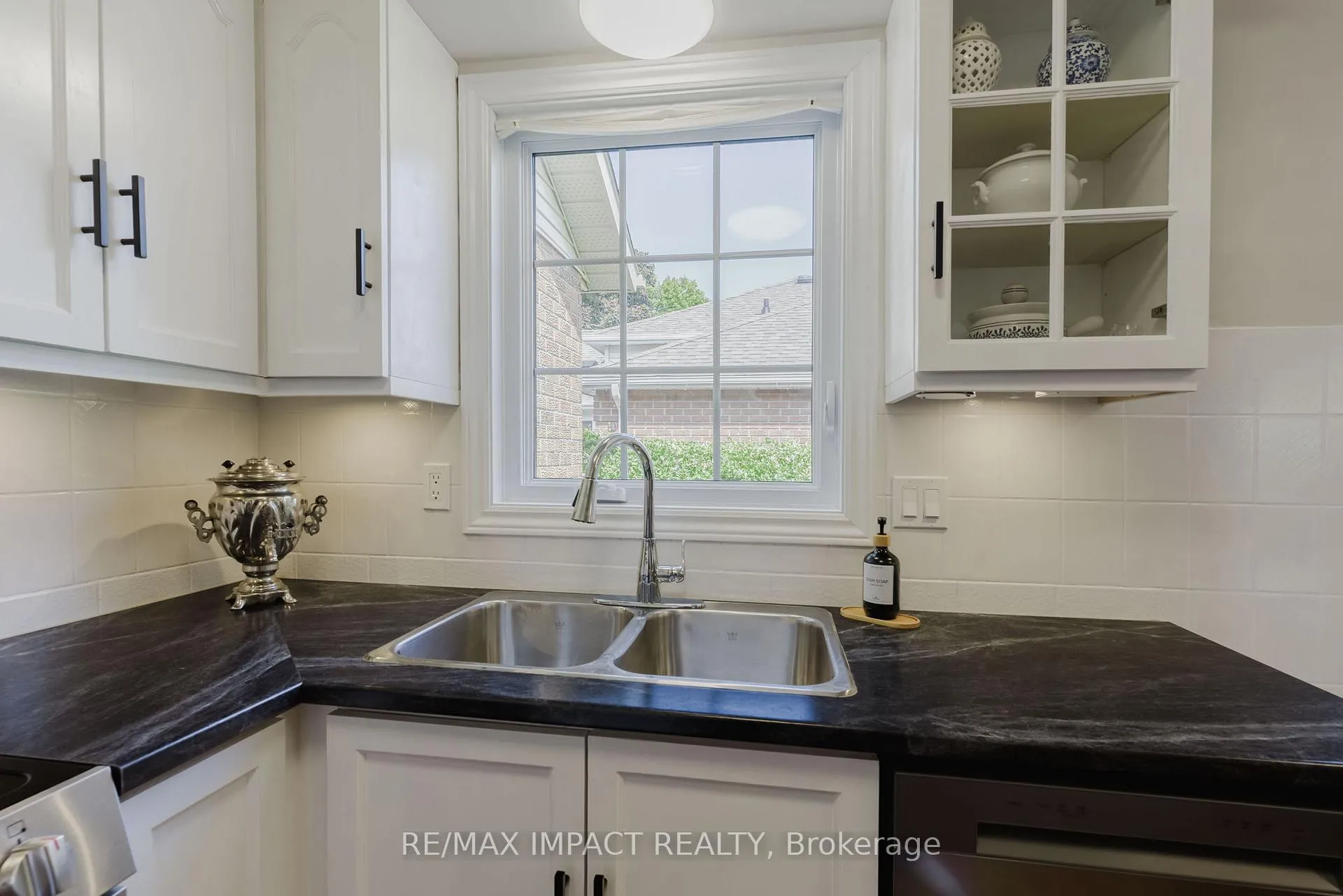 Photo 15 of 799 Daintry Crescent, Cobourg — HOMEH