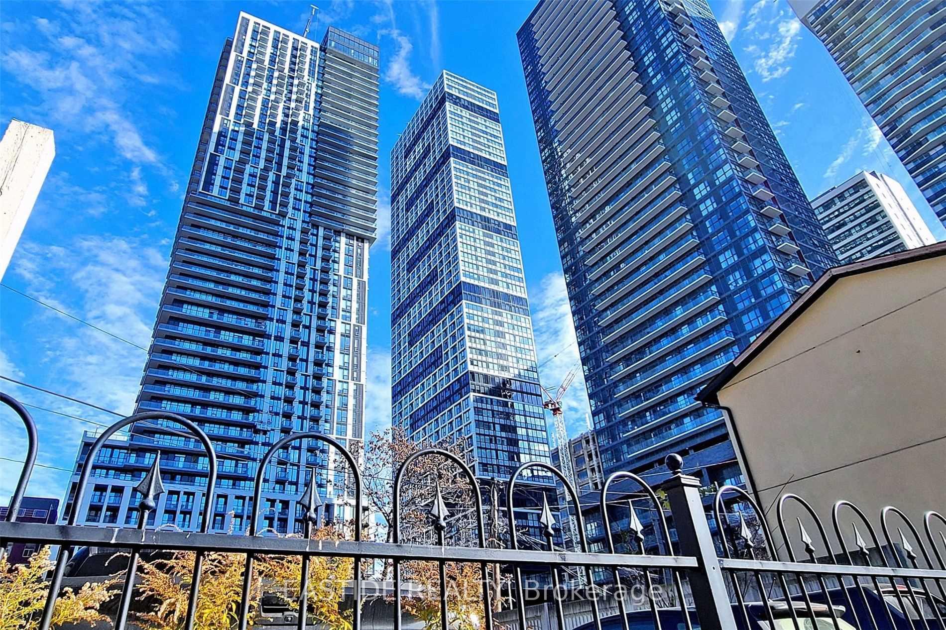 Front of Unit 4311, 181 Dundas Street E