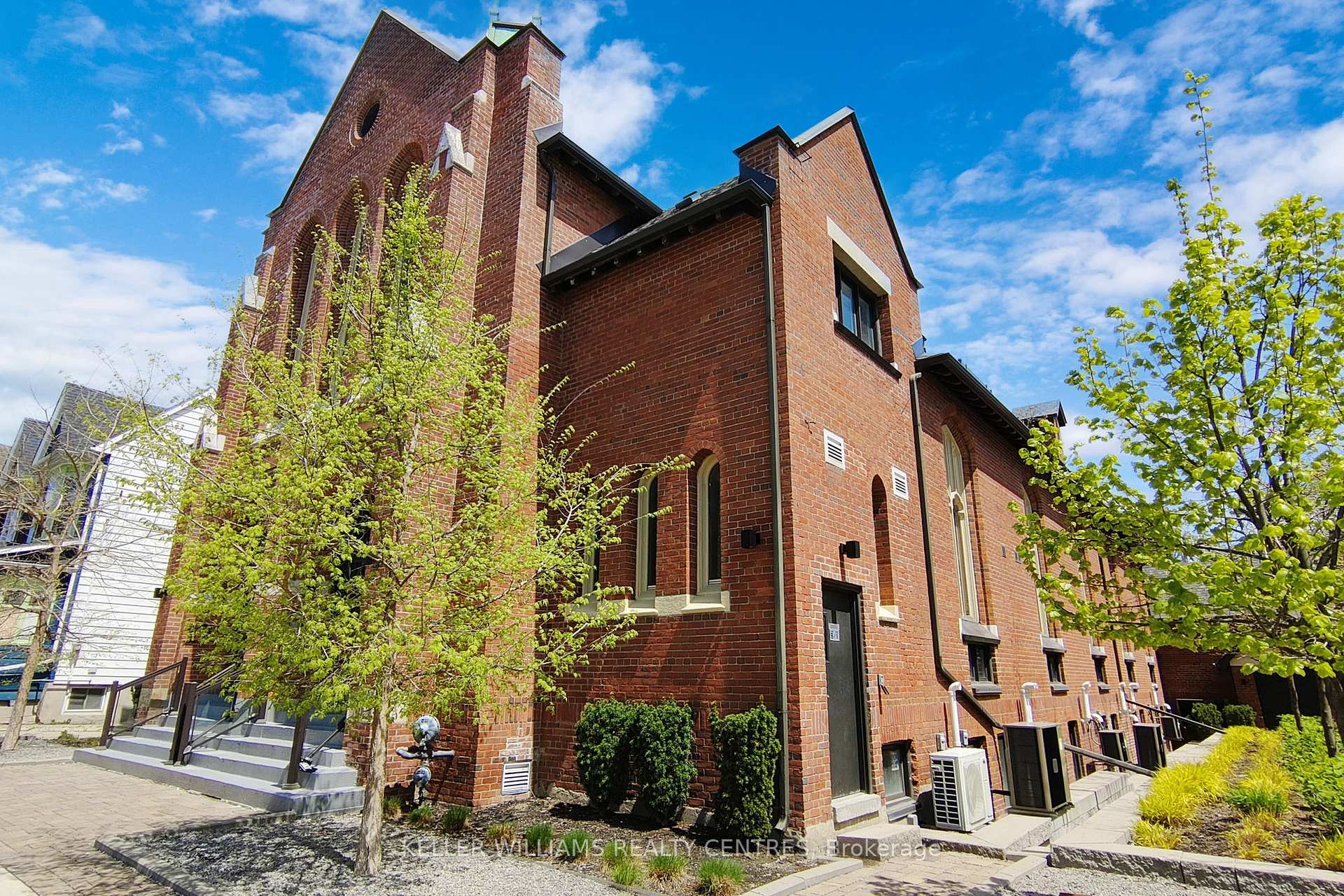 Front of Unit 13, 175 Jones Avenue