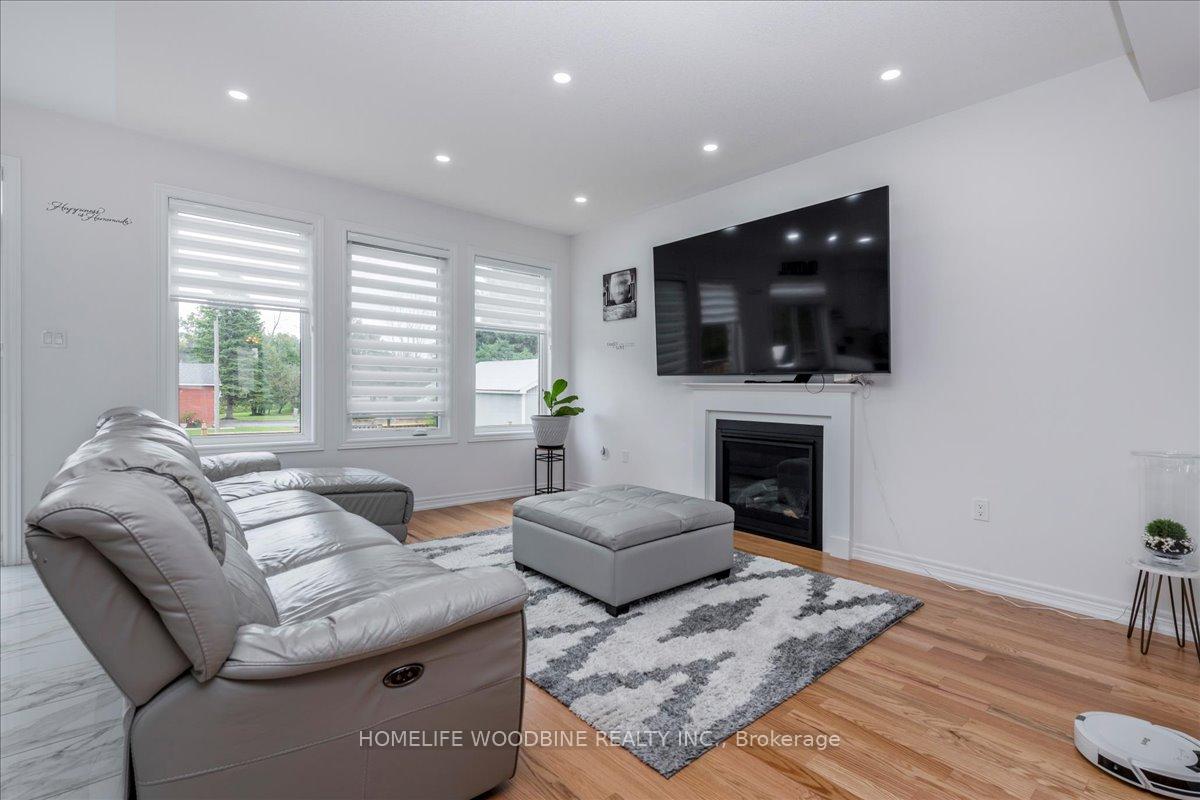 Photo 7 of 21 Wakefield Boulevard, Essa, Angus — HOMEH
