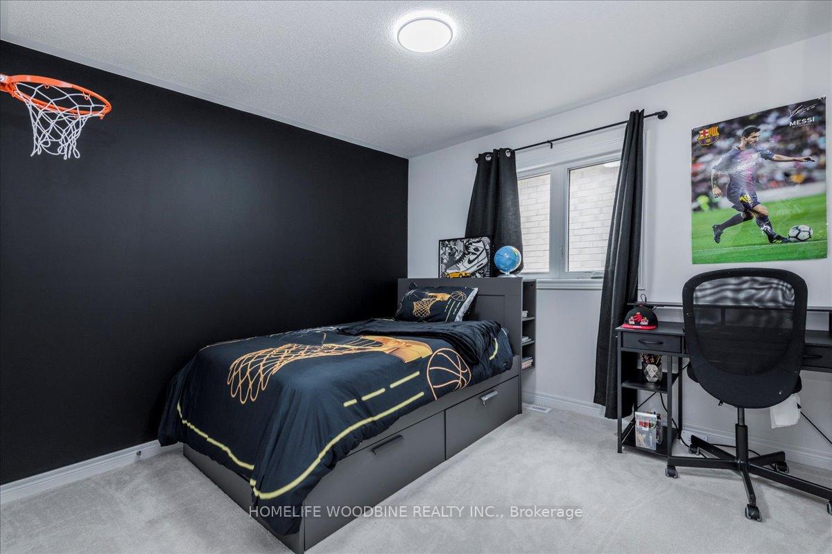 Photo 22 of 21 Wakefield Boulevard, Essa, Angus — HOMEH