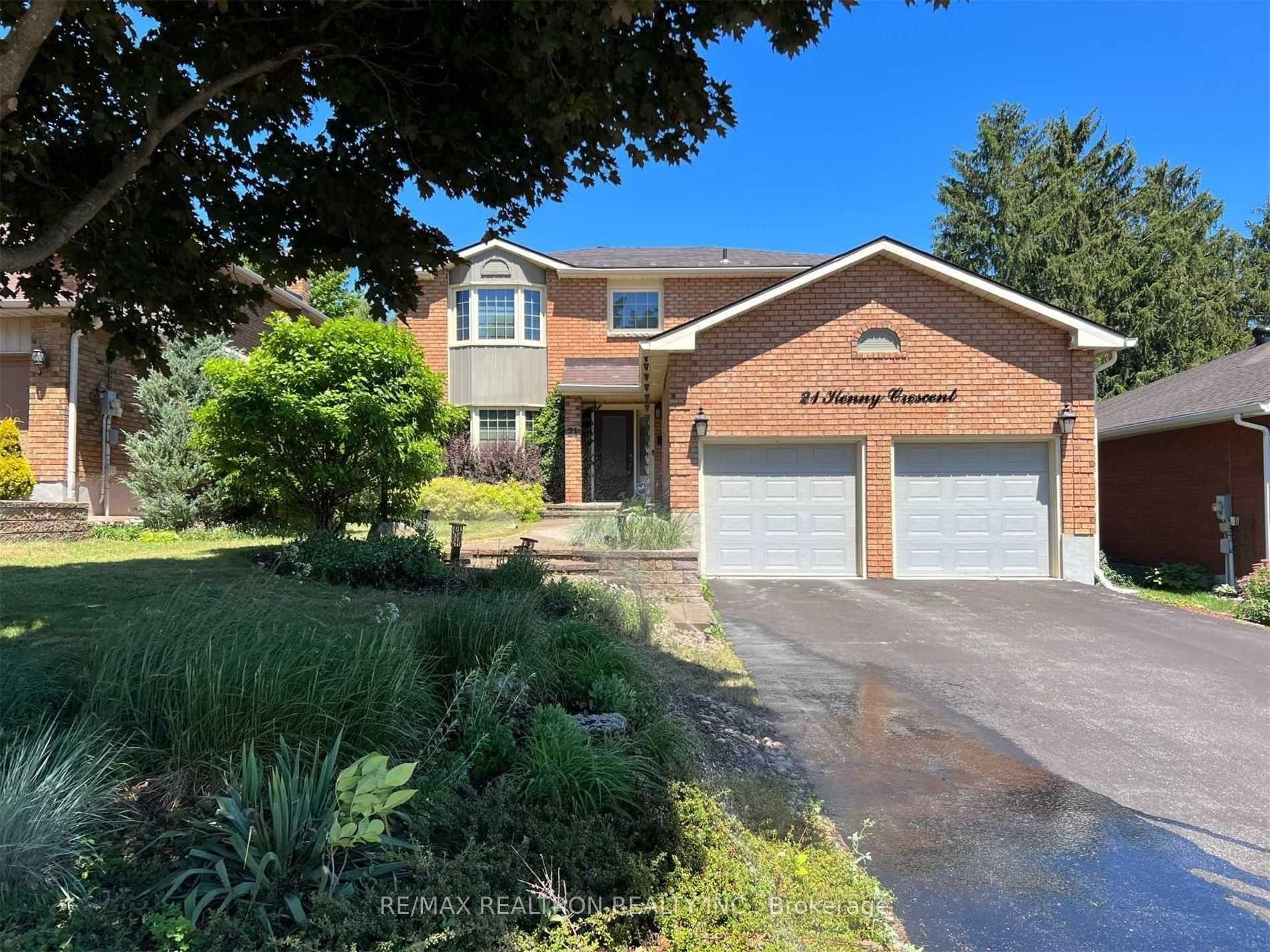 Photo 1 of 21 Kenny Crescent, Barrie, Letitia Heights — HOMEH