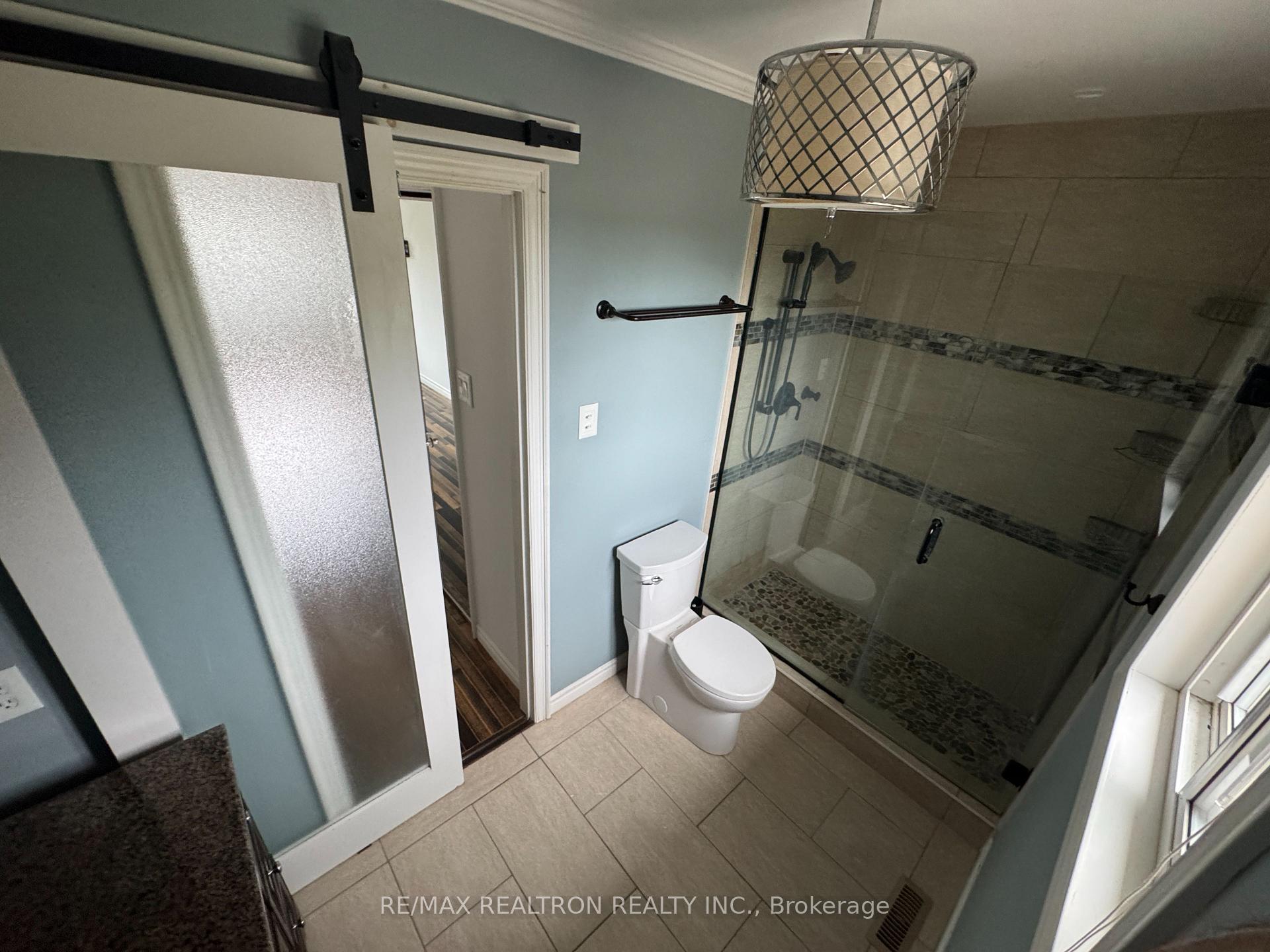 Photo 20 of 21 Kenny Crescent, Barrie, Letitia Heights — HOMEH