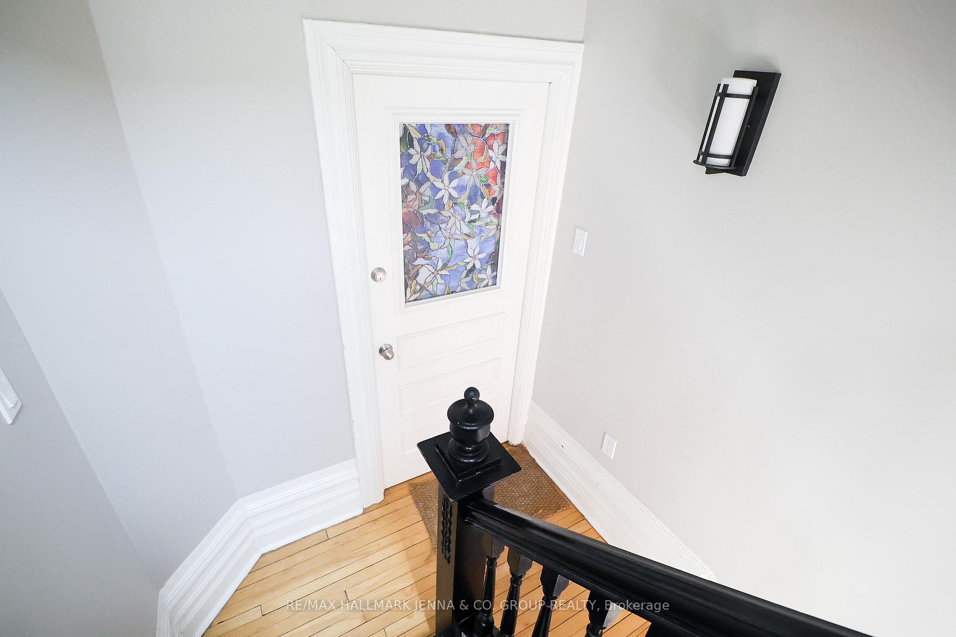 Photo 3 of Unit 3, 149 First Avenue, Ottawa, Glebe — HOMEH