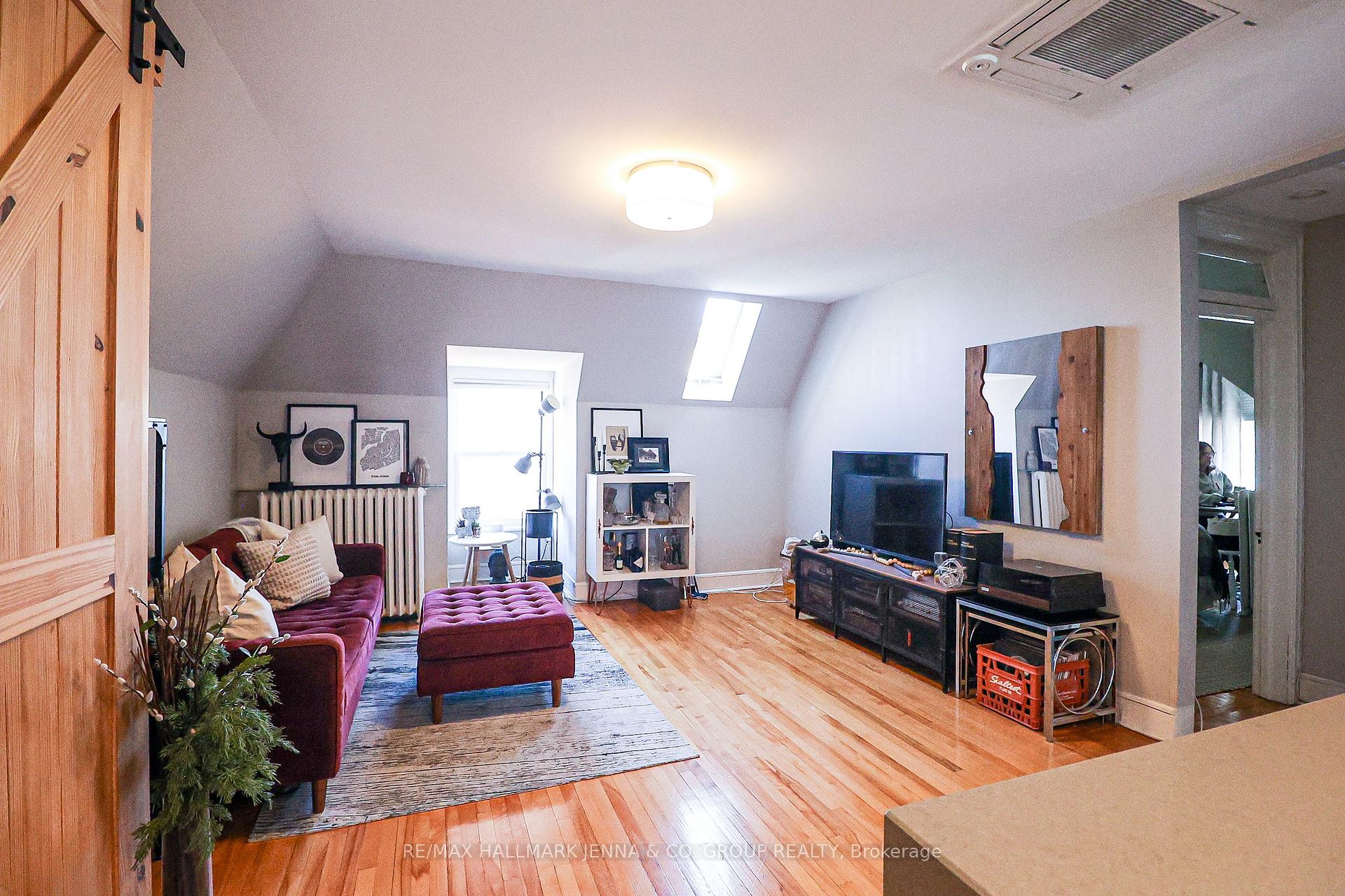 Photo 10 of Unit 3, 149 First Avenue, Ottawa, Glebe — HOMEH