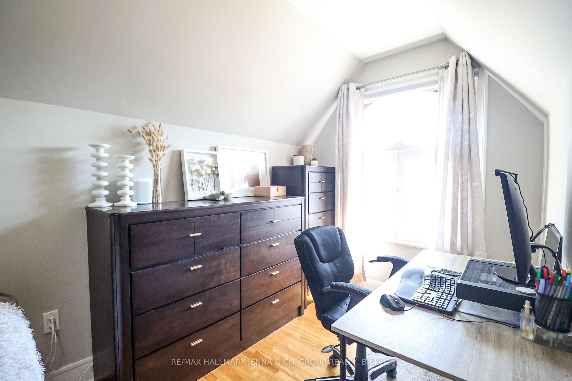 Photo 15 of Unit 3, 149 First Avenue, Ottawa, Glebe — HOMEH
