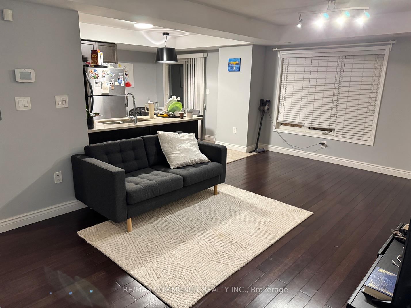 Photo 8 of 2117 Bur Oak Avenue, Markham, Greensborough — HOMEH
