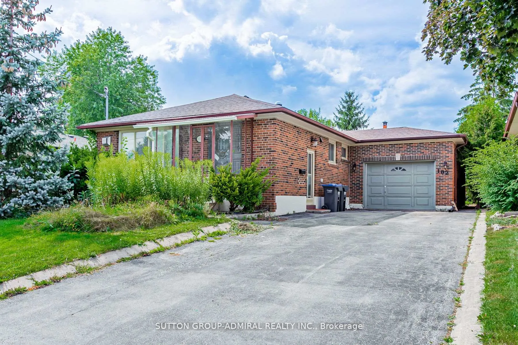 Front of Unit Upper, 102 Cornwall Road