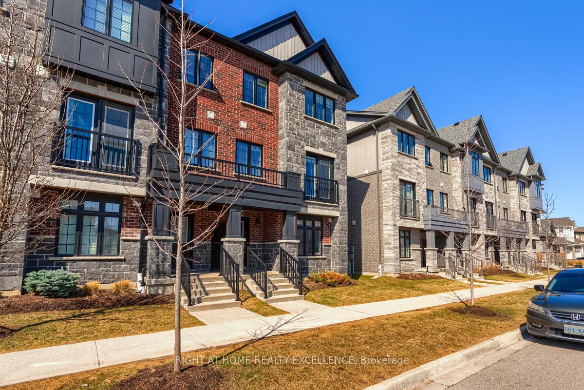 Photo 3 of 154 South Creek Drive, Kitchener, Doon South — HOMEH