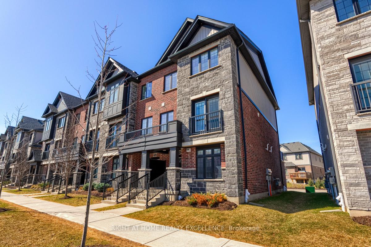 Photo 5 of 154 South Creek Drive, Kitchener, Doon South — HOMEH
