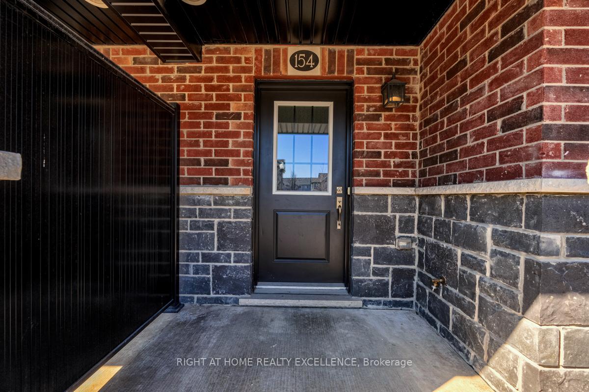 Photo 8 of 154 South Creek Drive, Kitchener, Doon South — HOMEH