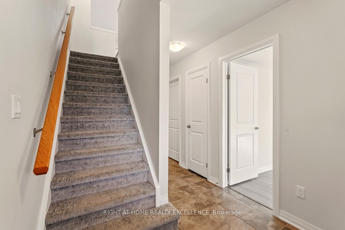 Photo 10 of 154 South Creek Drive, Kitchener, Doon South — HOMEH