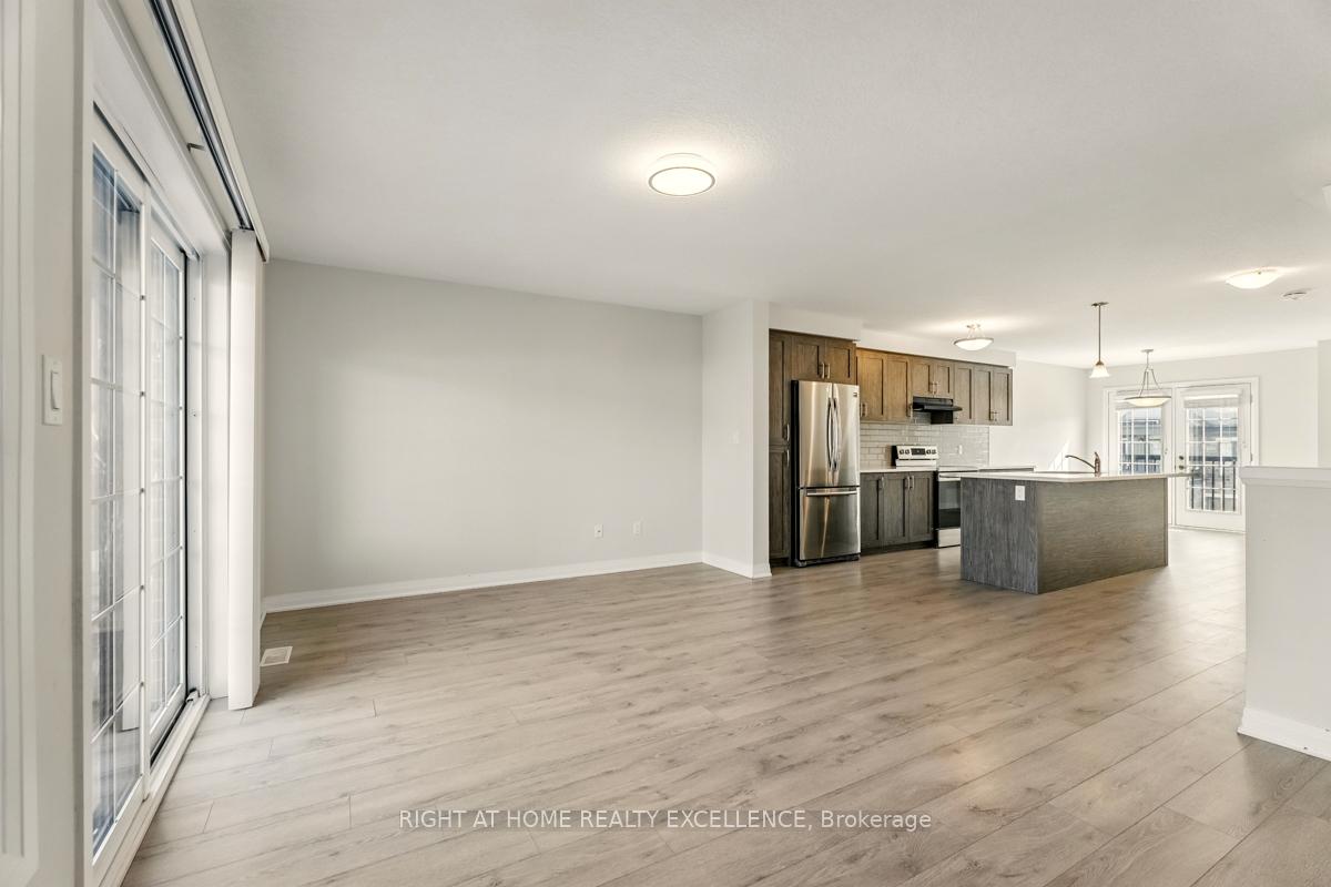 Photo 21 of 154 South Creek Drive, Kitchener, Doon South — HOMEH