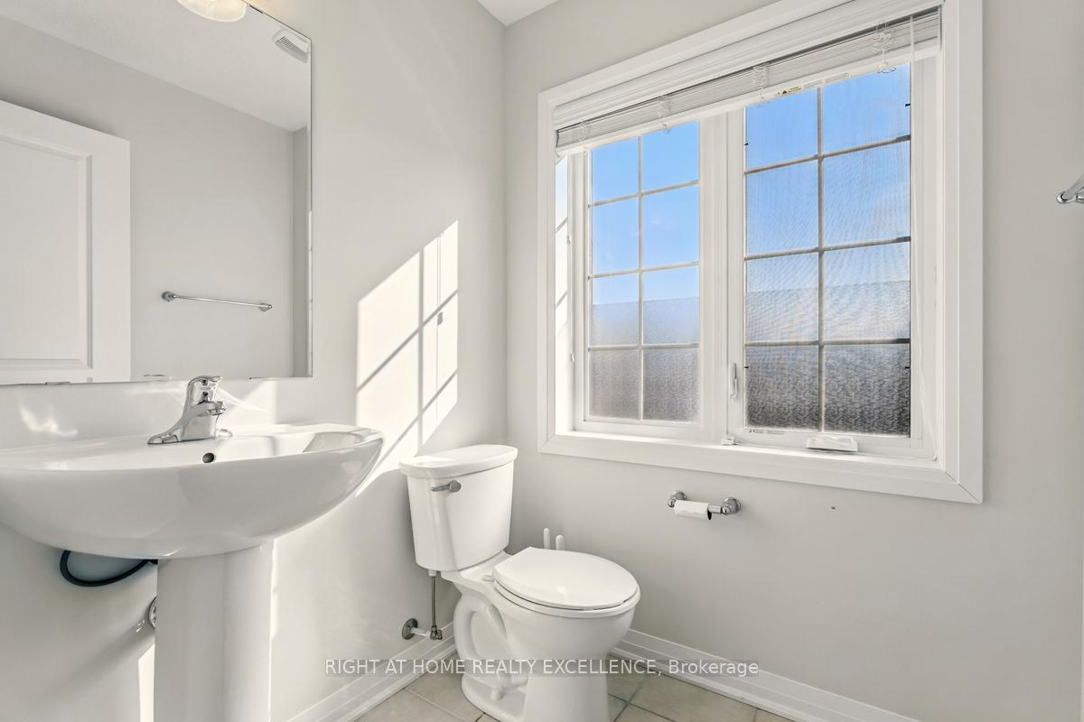 Photo 22 of 154 South Creek Drive, Kitchener, Doon South — HOMEH