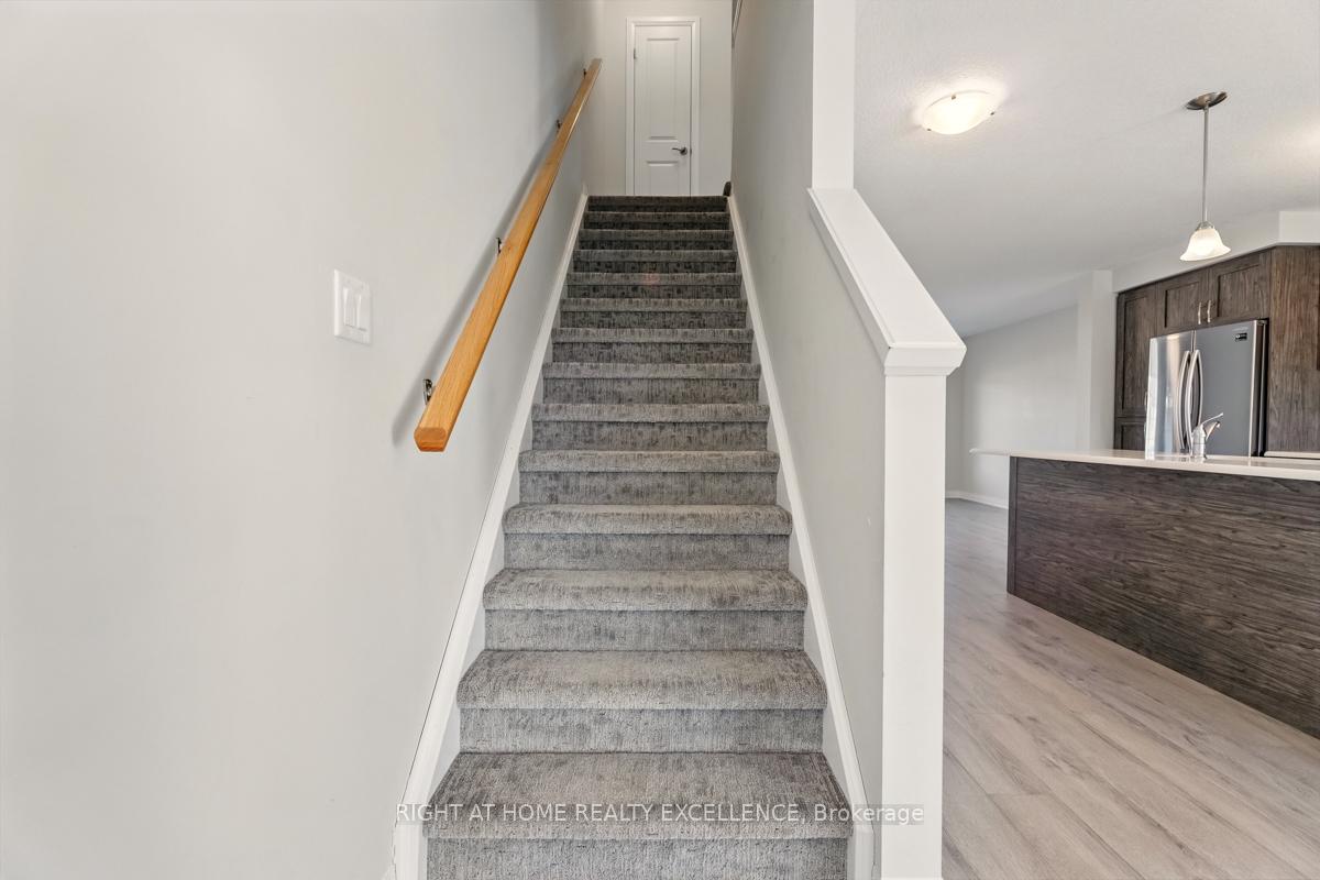 Photo 23 of 154 South Creek Drive, Kitchener, Doon South — HOMEH