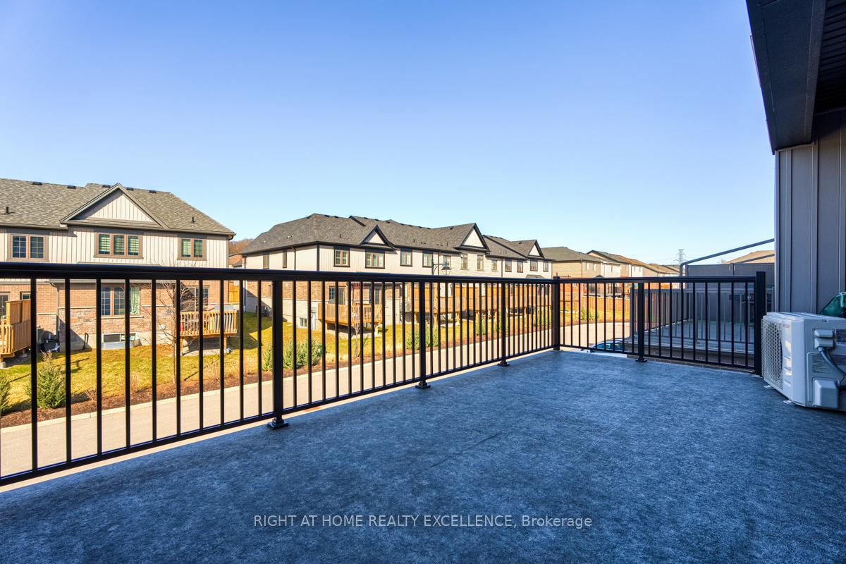 Photo 38 of 154 South Creek Drive, Kitchener, Doon South — HOMEH