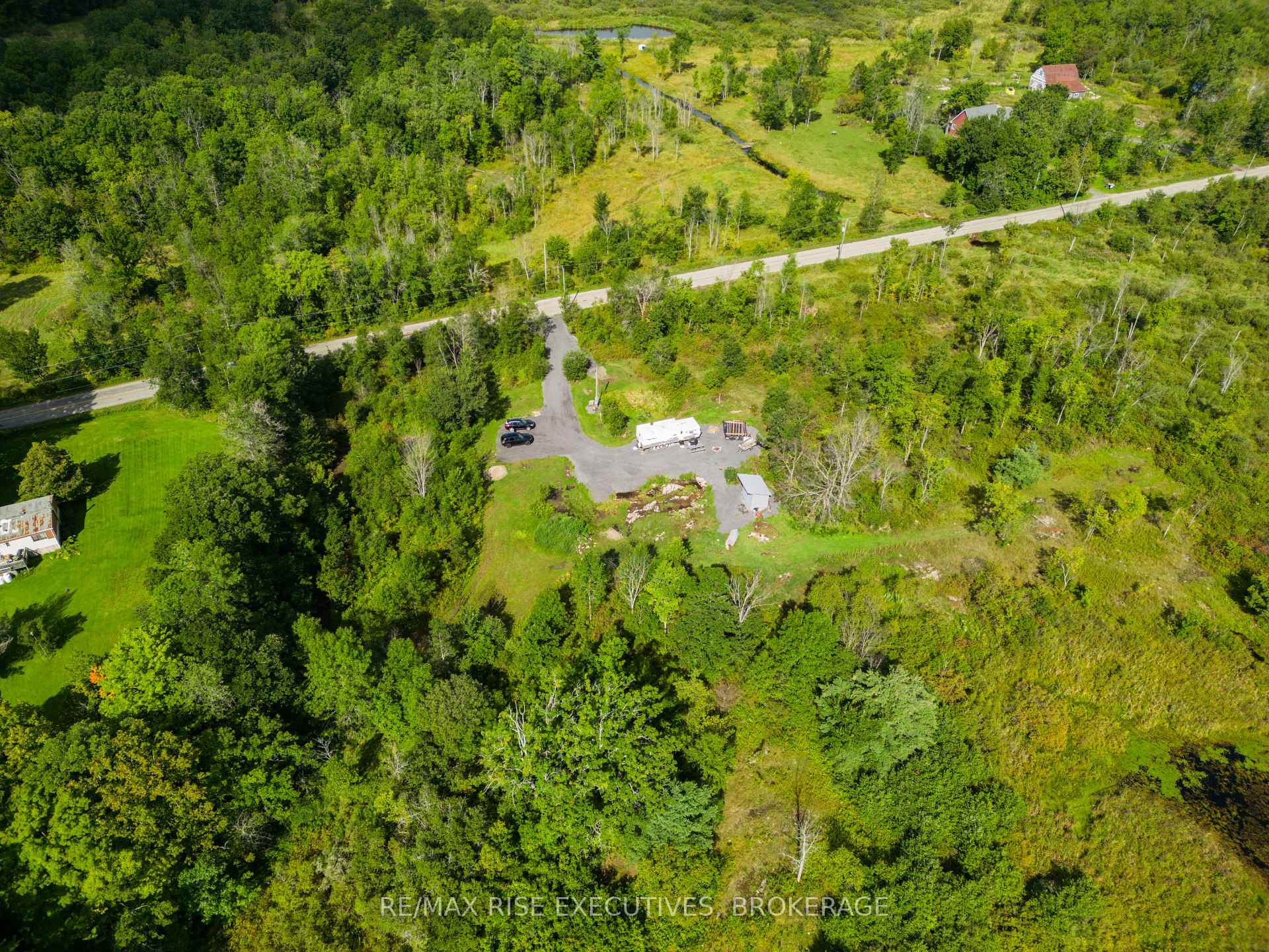 Photo 1 of 1070 Second Lake Road, Central Frontenac, Frontenac Centre — HOMEH