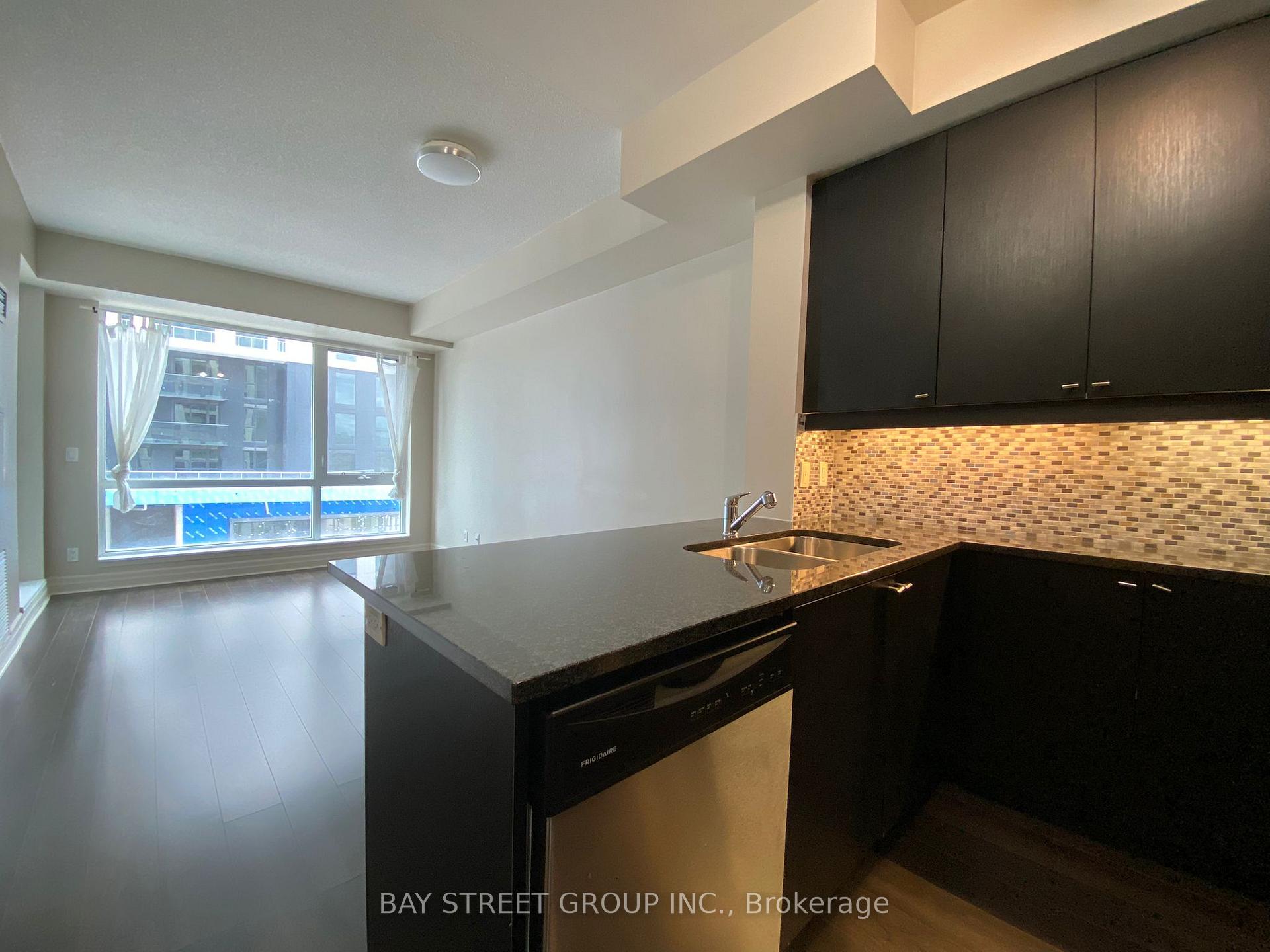 Photo 4 of Unit 415E, 8110 Birchmount Road, Markham, Unionville — HOMEH