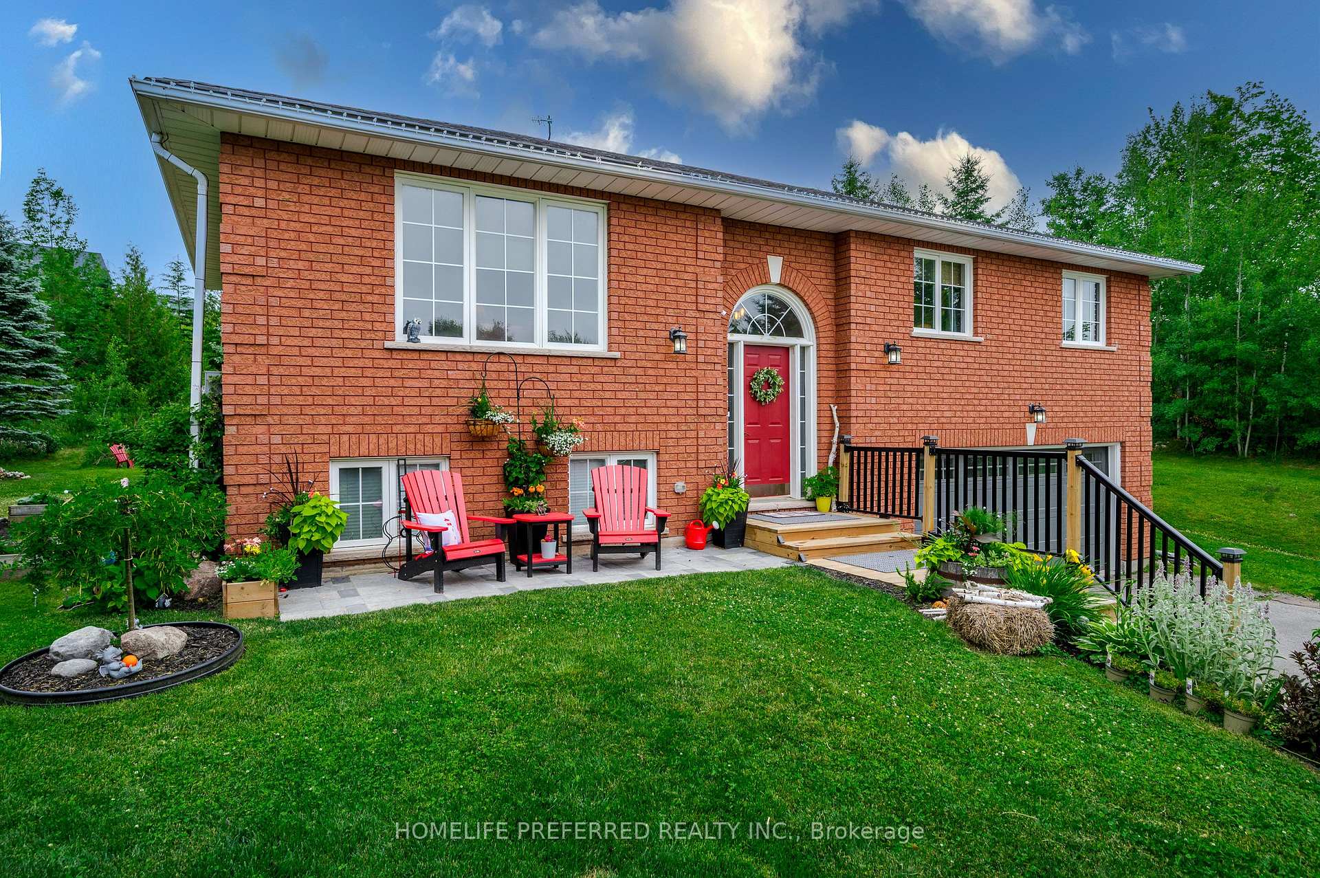 Front of 2403 Kennedy Drive