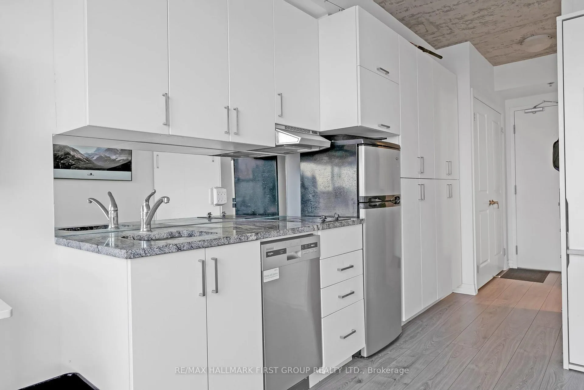 Photo 4 of Unit 709, 1900 Simcoe Street N, Oshawa, Samac — HOMEH