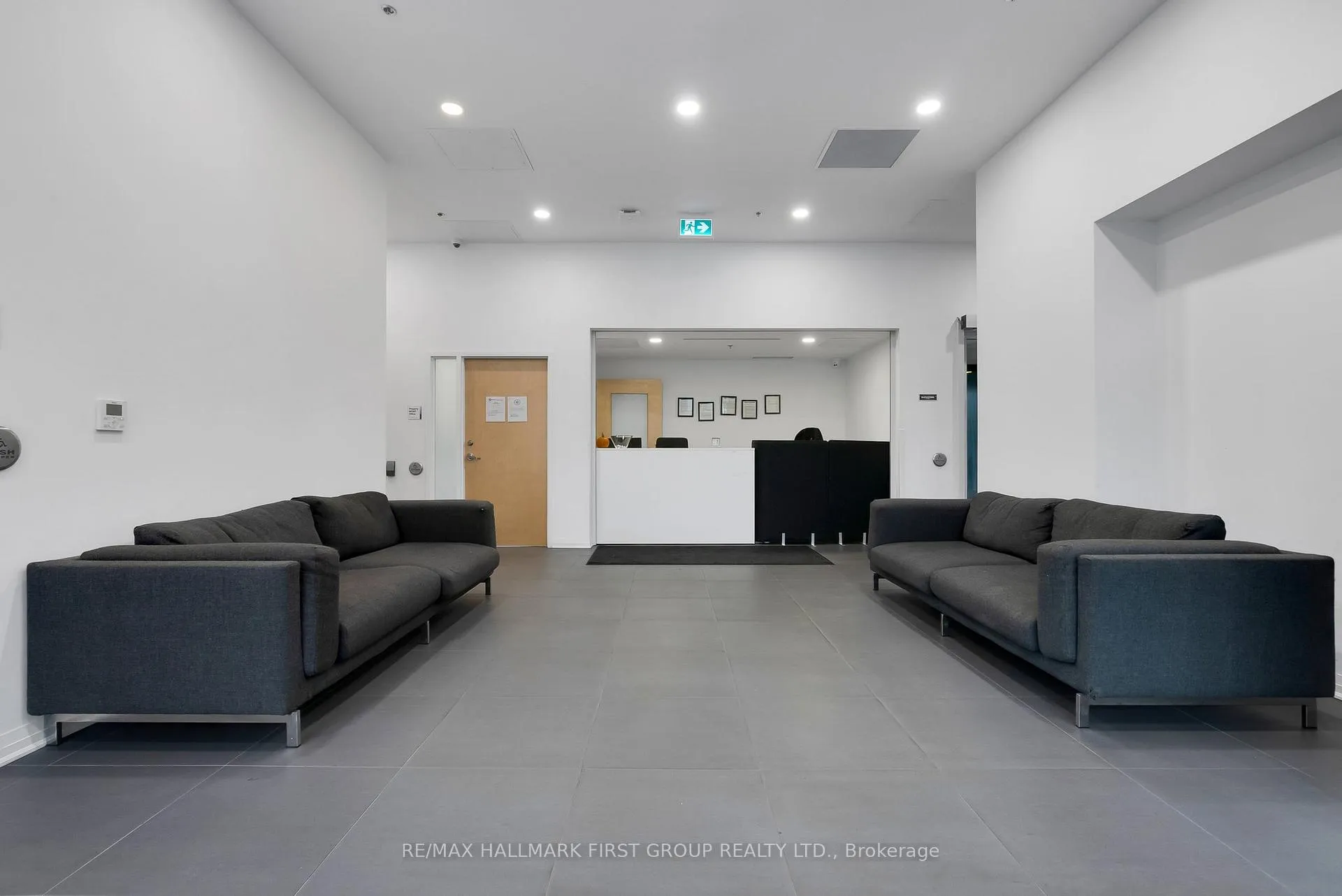 Photo 17 of Unit 709, 1900 Simcoe Street N, Oshawa, Samac — HOMEH