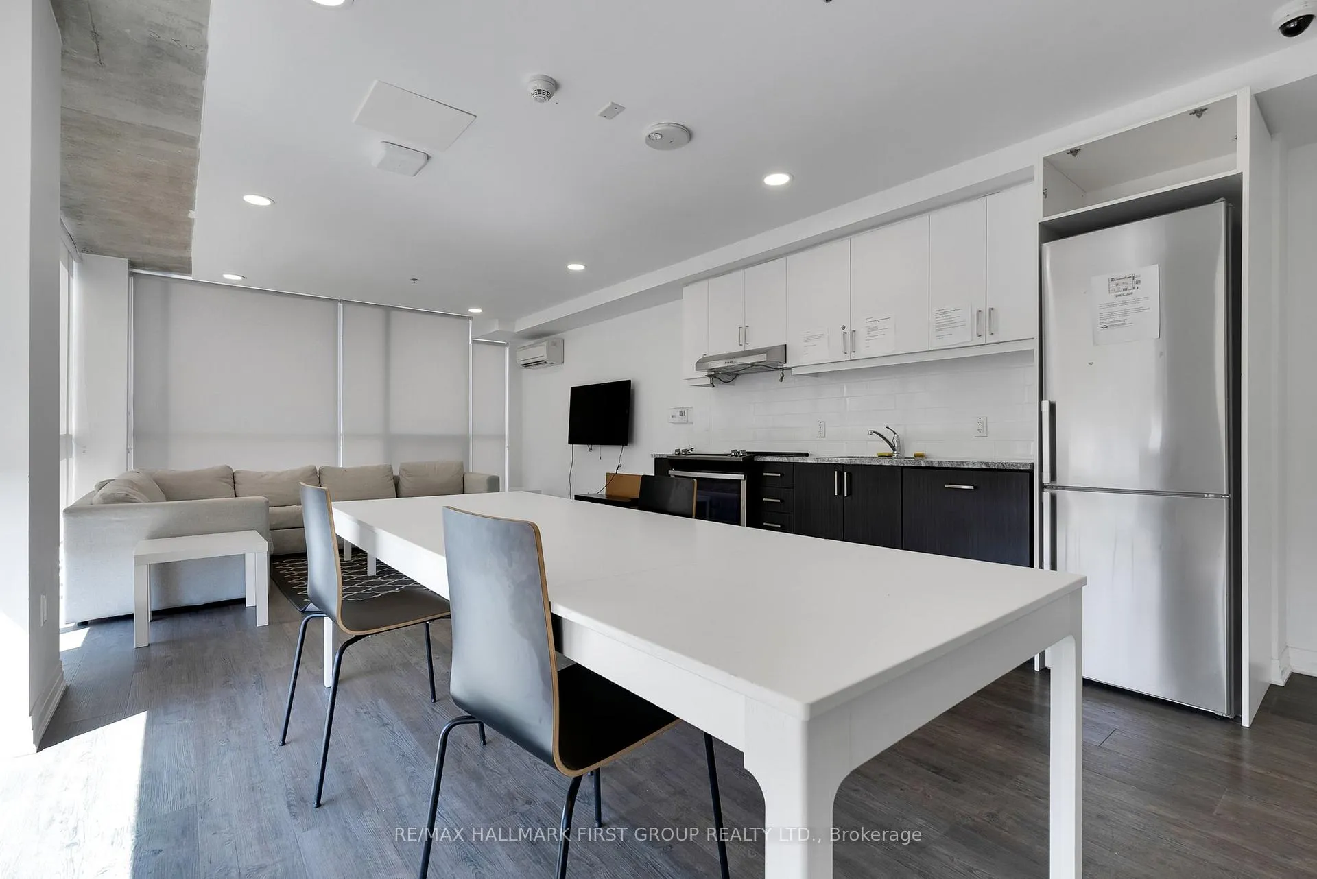 Photo 19 of Unit 709, 1900 Simcoe Street N, Oshawa, Samac — HOMEH