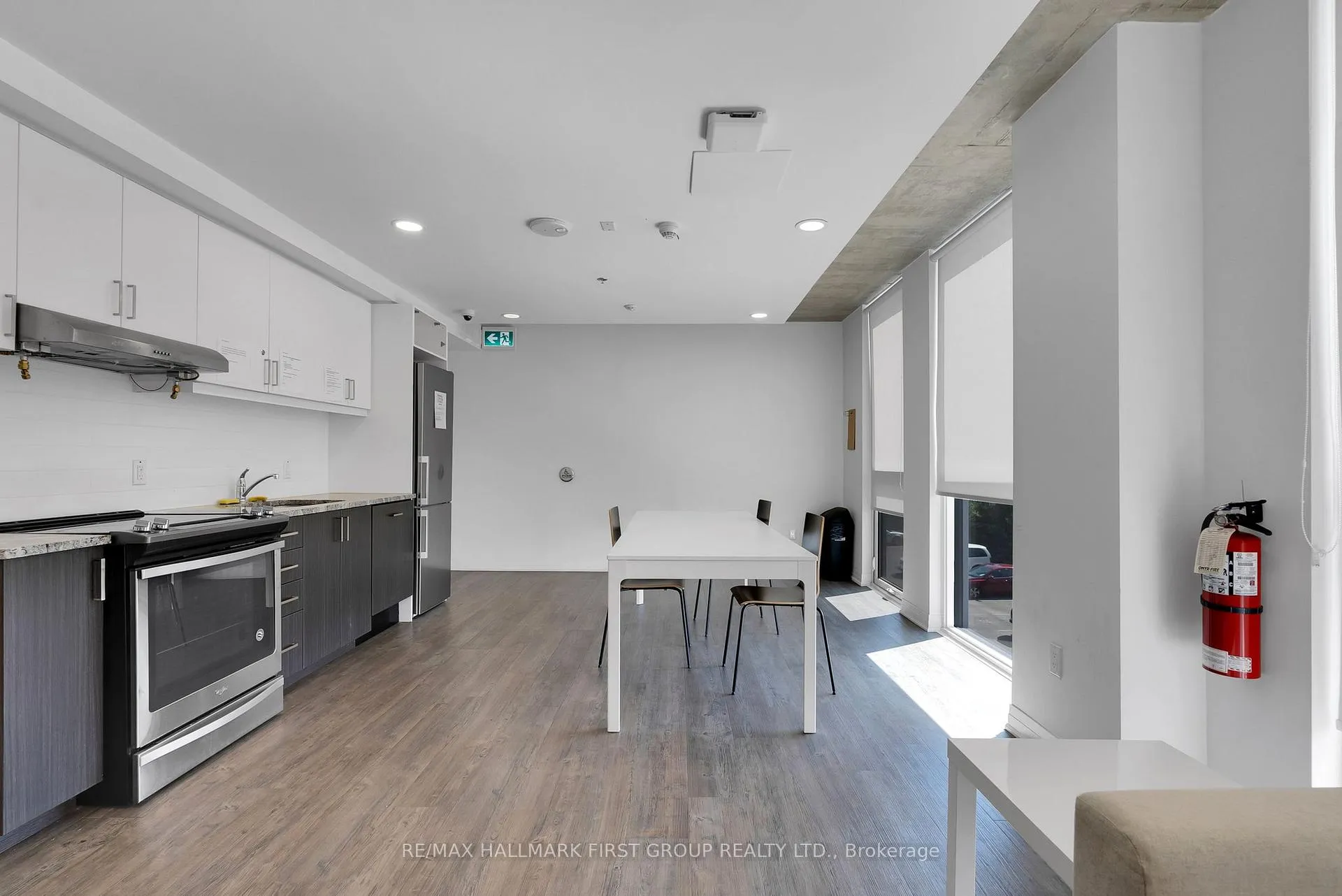 Photo 21 of Unit 709, 1900 Simcoe Street N, Oshawa, Samac — HOMEH