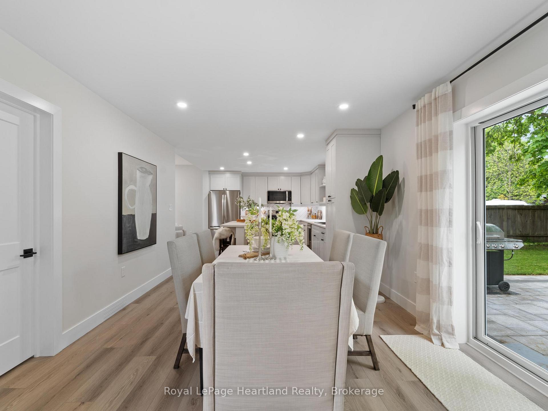 Photo 5 of 137 Palmerston Street, Goderich, Goderich (Town) — HOMEH