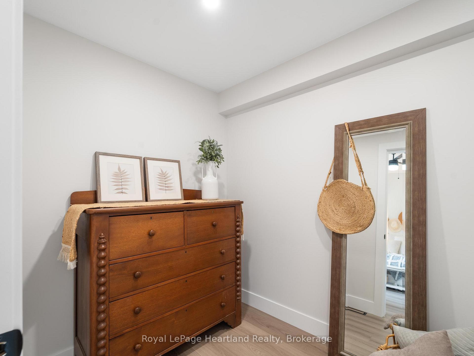 Photo 26 of 137 Palmerston Street, Goderich, Goderich (Town) — HOMEH