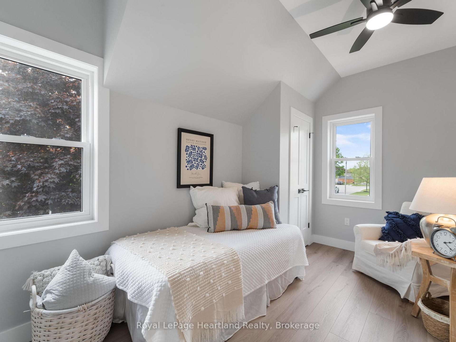 Photo 35 of 137 Palmerston Street, Goderich, Goderich (Town) — HOMEH